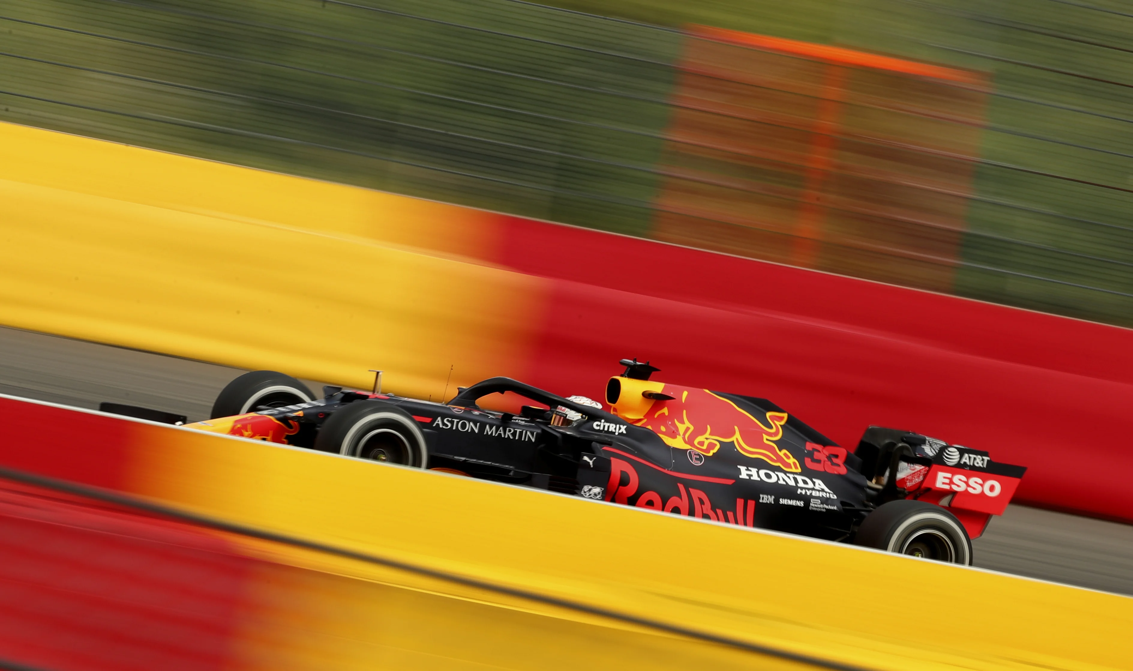 Max Verstappen derde in GP van België, zesde podiumplek op rij