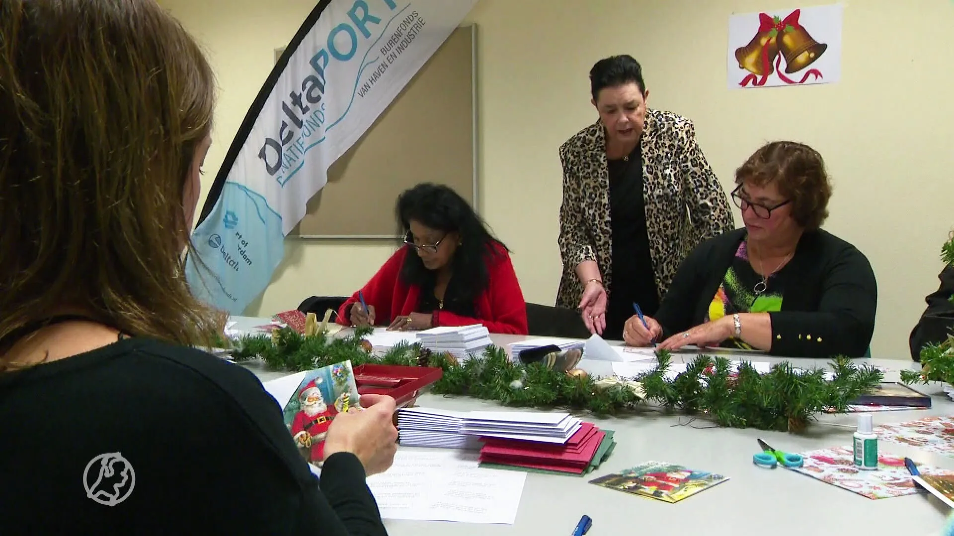 Yvonne en Adrie sturen 10.000 kerstkaarten naar eenzame ouderen