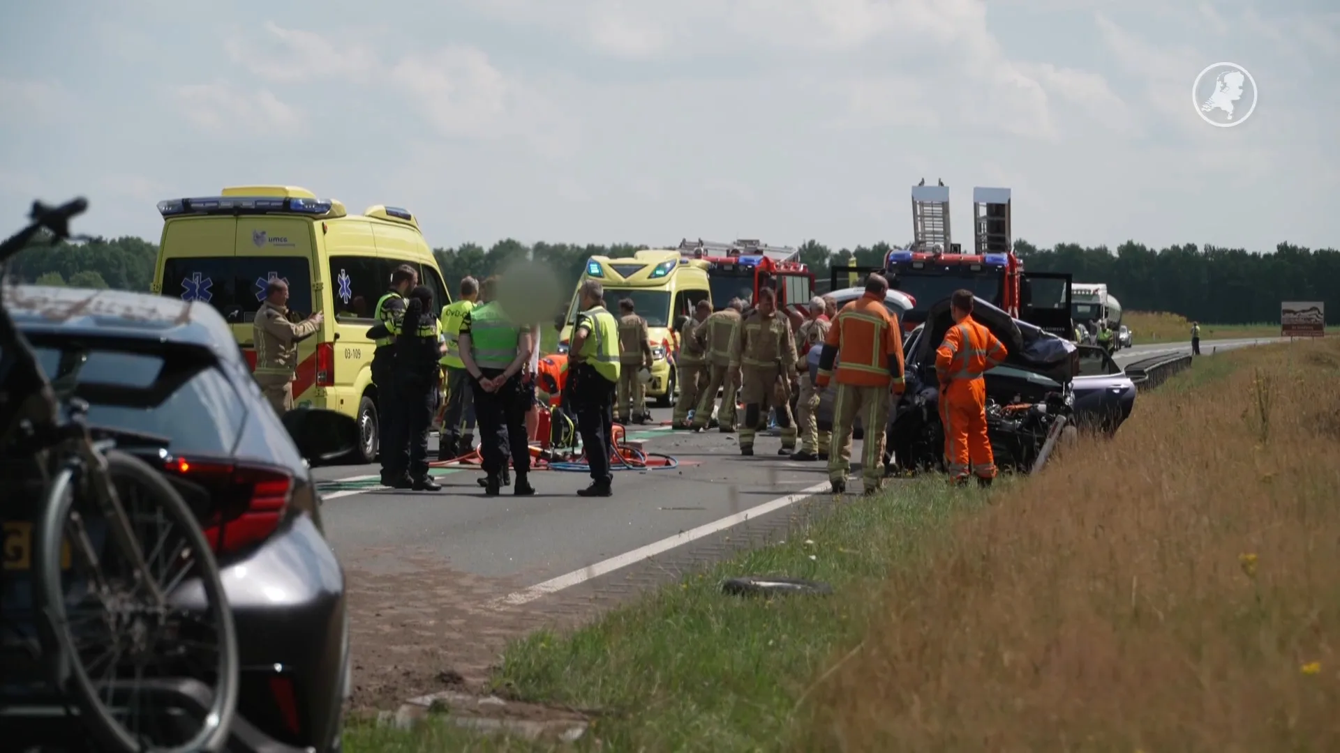 Hond dood en vier gewonden bij heftig ongeluk op de N34