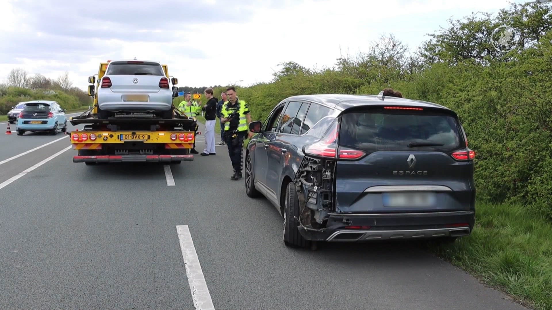 Botsing door overstekende eendenkuikens