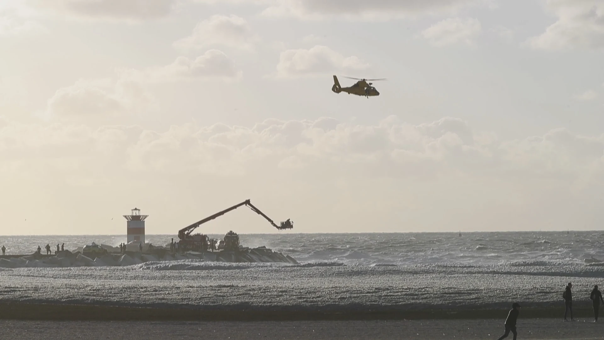 Twee watersporters overleden bij Scheveningen, zoekactie naar andere vermisten morgen verder