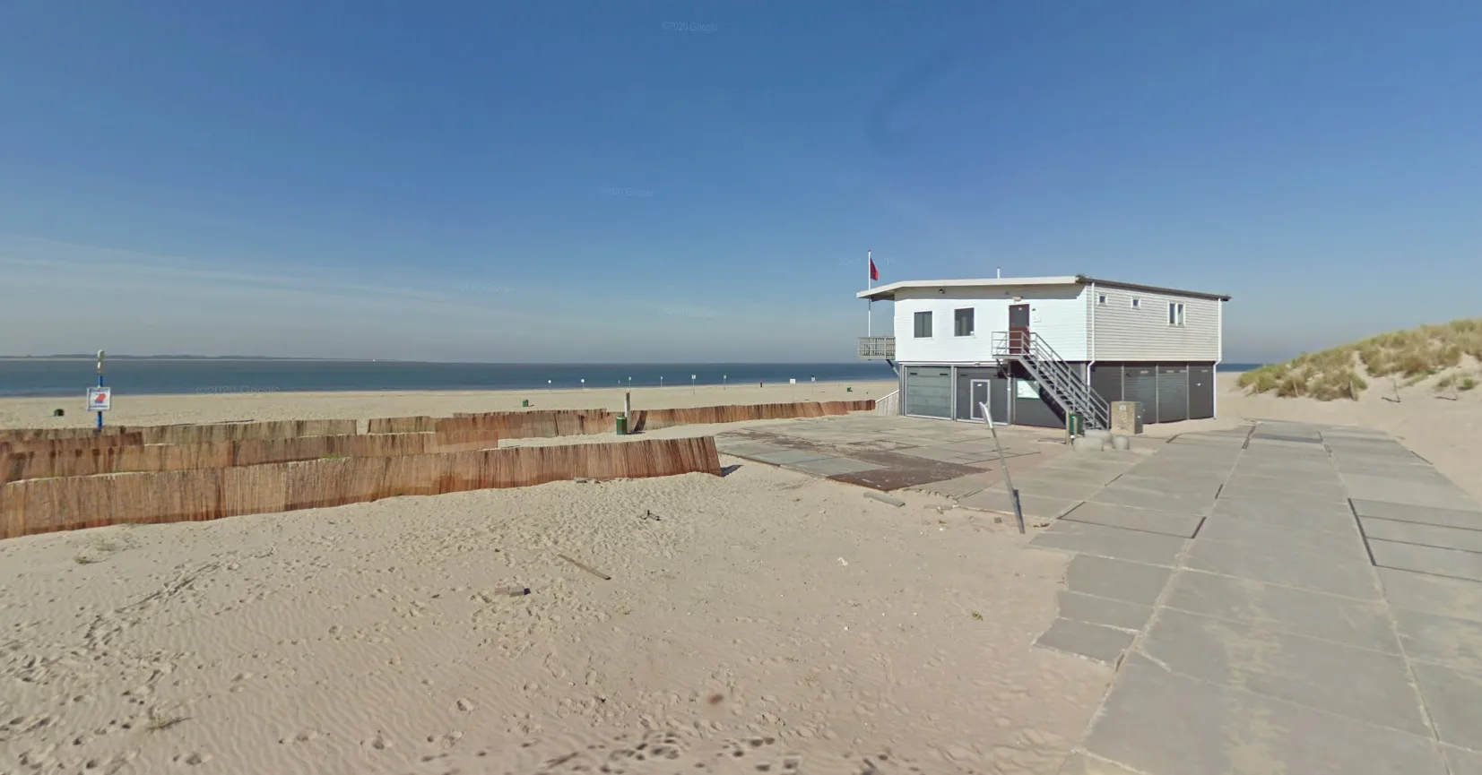 Vermiste kitesurfer bij het strand van Rockanje weer terecht