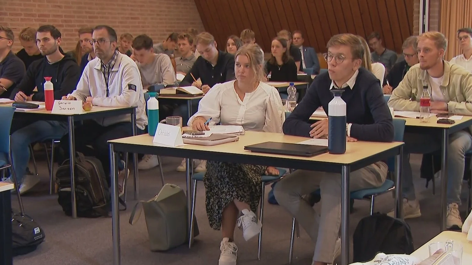 Ondanks lege kerken is de studie Theologie enorm in trek: 'Ik voel een roeping'