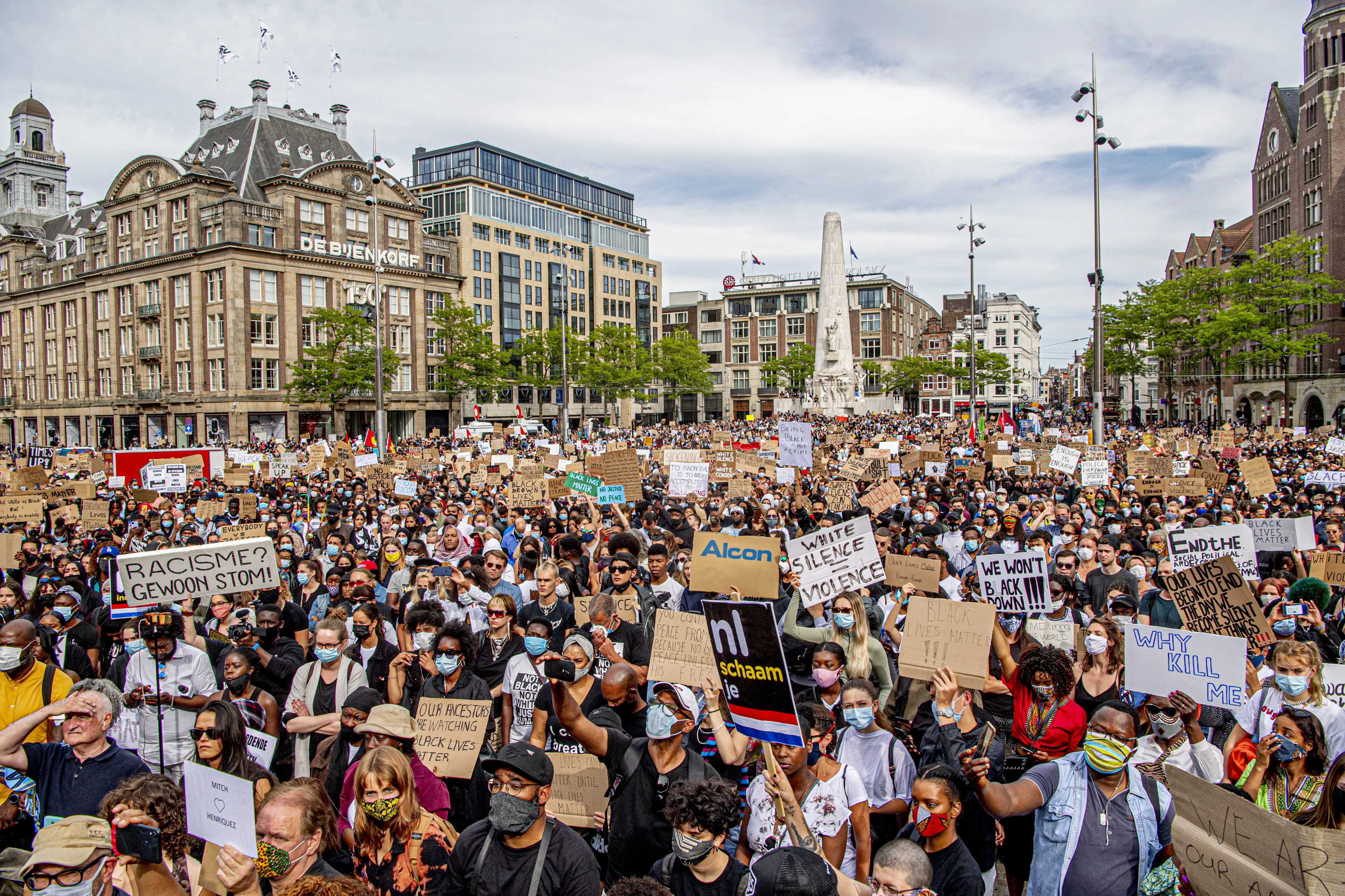 Demonstratie op de Dam zorgt (nog) niet voor nieuwe coronabesmettingen