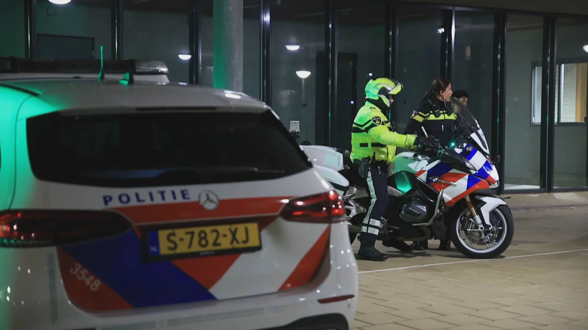 Vuurwerk ontploft in sporthal Zoetermeer: twintig mensen last van gehoor