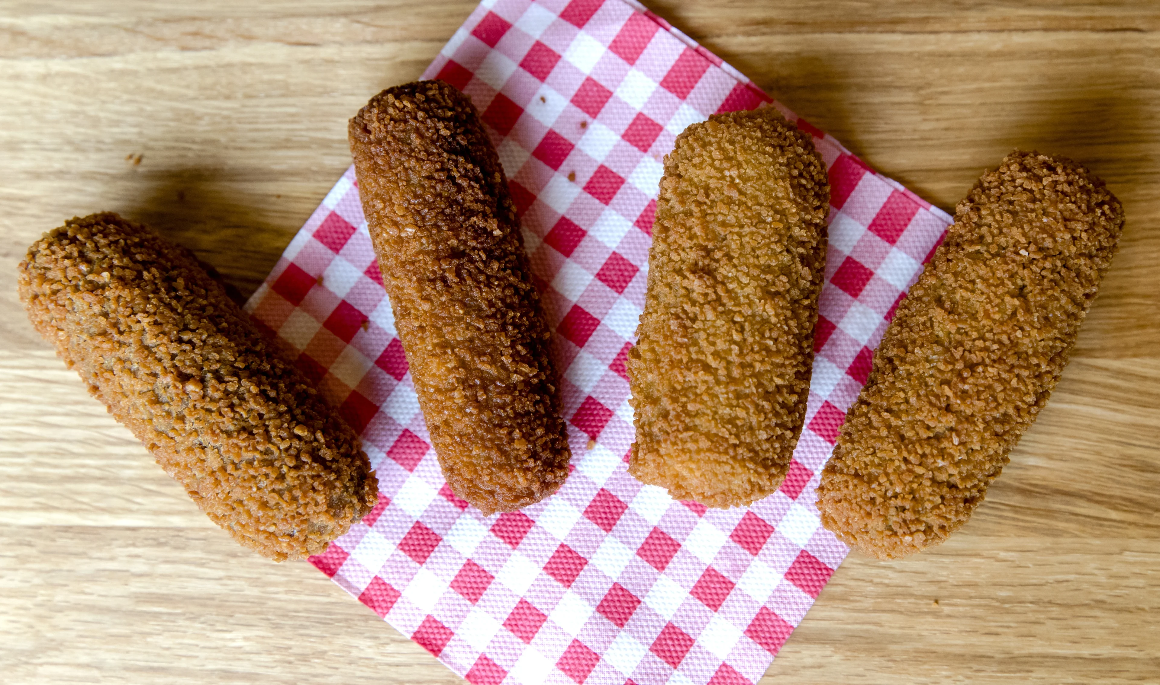 Pas op met je pinda-allergie: satékroketten tussen de kalfsvleeskroketten bij Aldi
