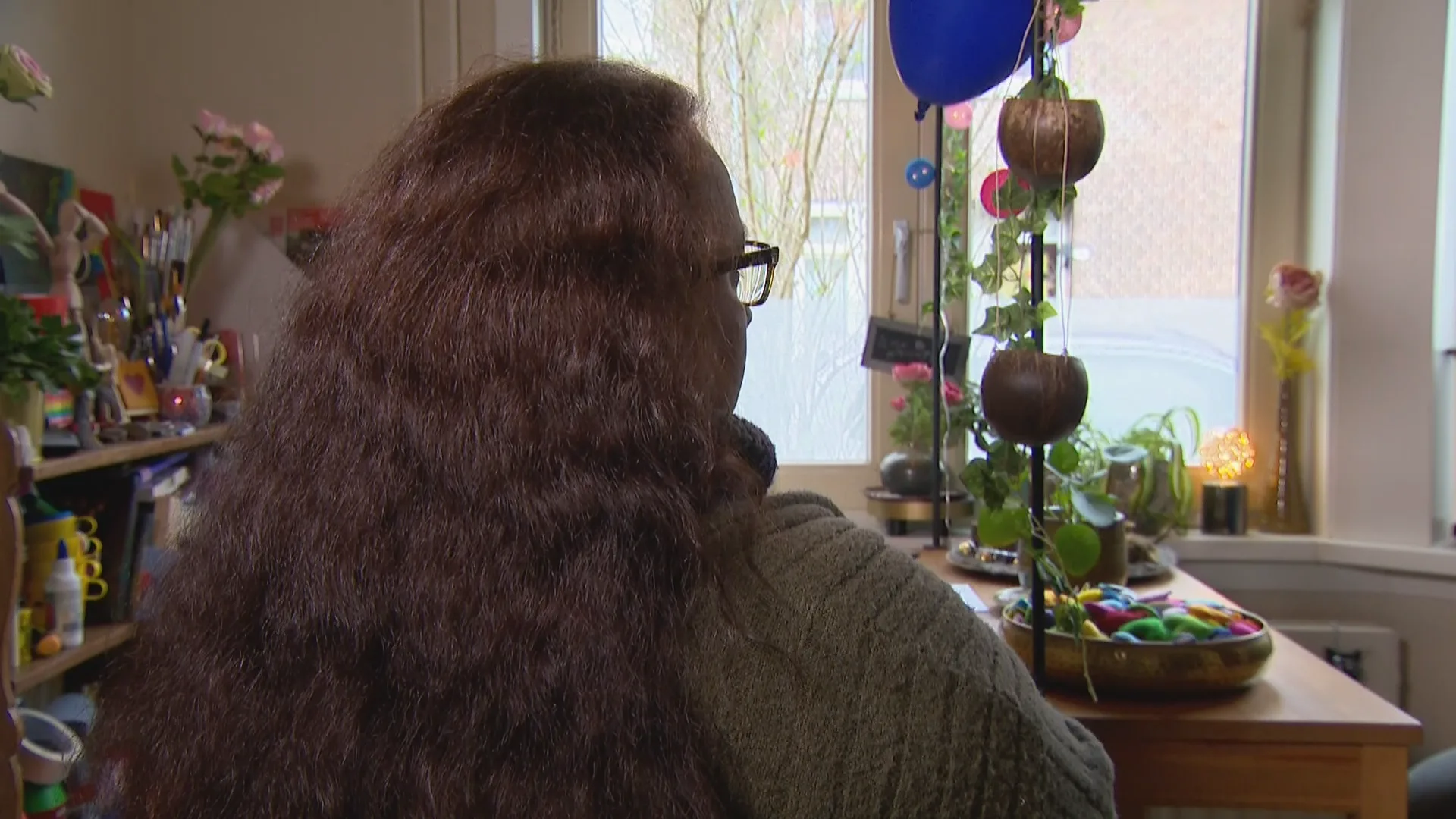 Tim is bang dat de man die hem seksueel misbruikte opeens voor zijn neus staat