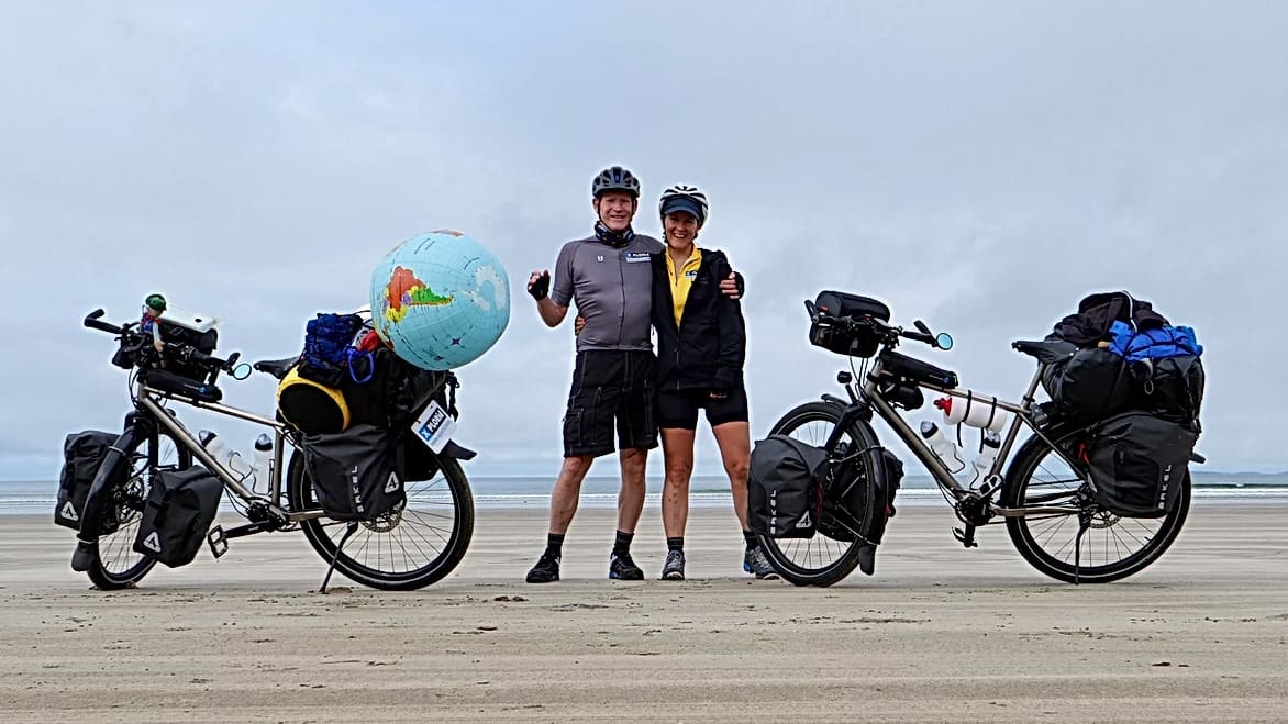 Ben en Linda gaan zeven jaar(!) fietsen voor goede doel: 'Kans dat ik ouders nooit meer zie'