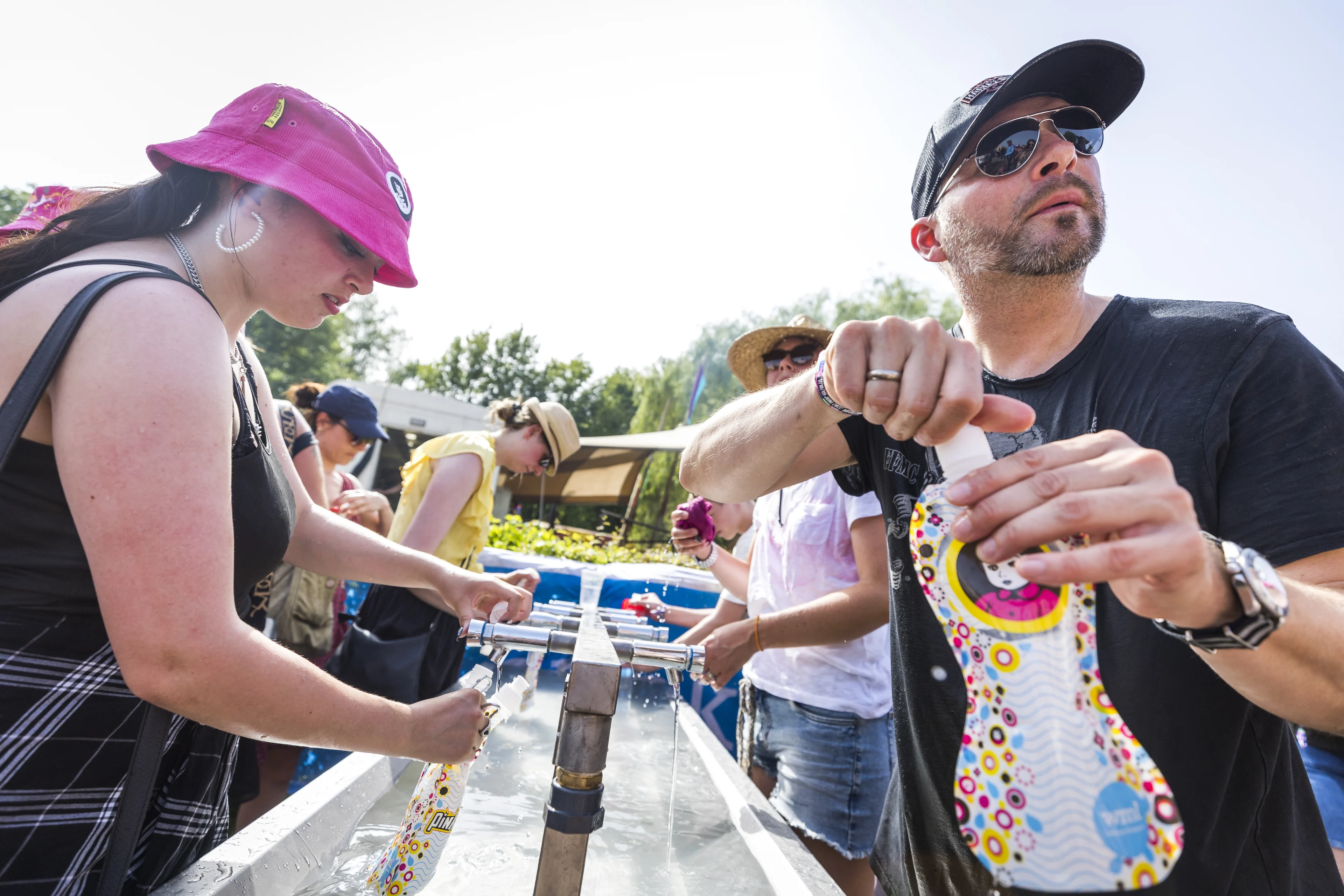 Zo bereiden festivals zich voor op de hitte dit weekend