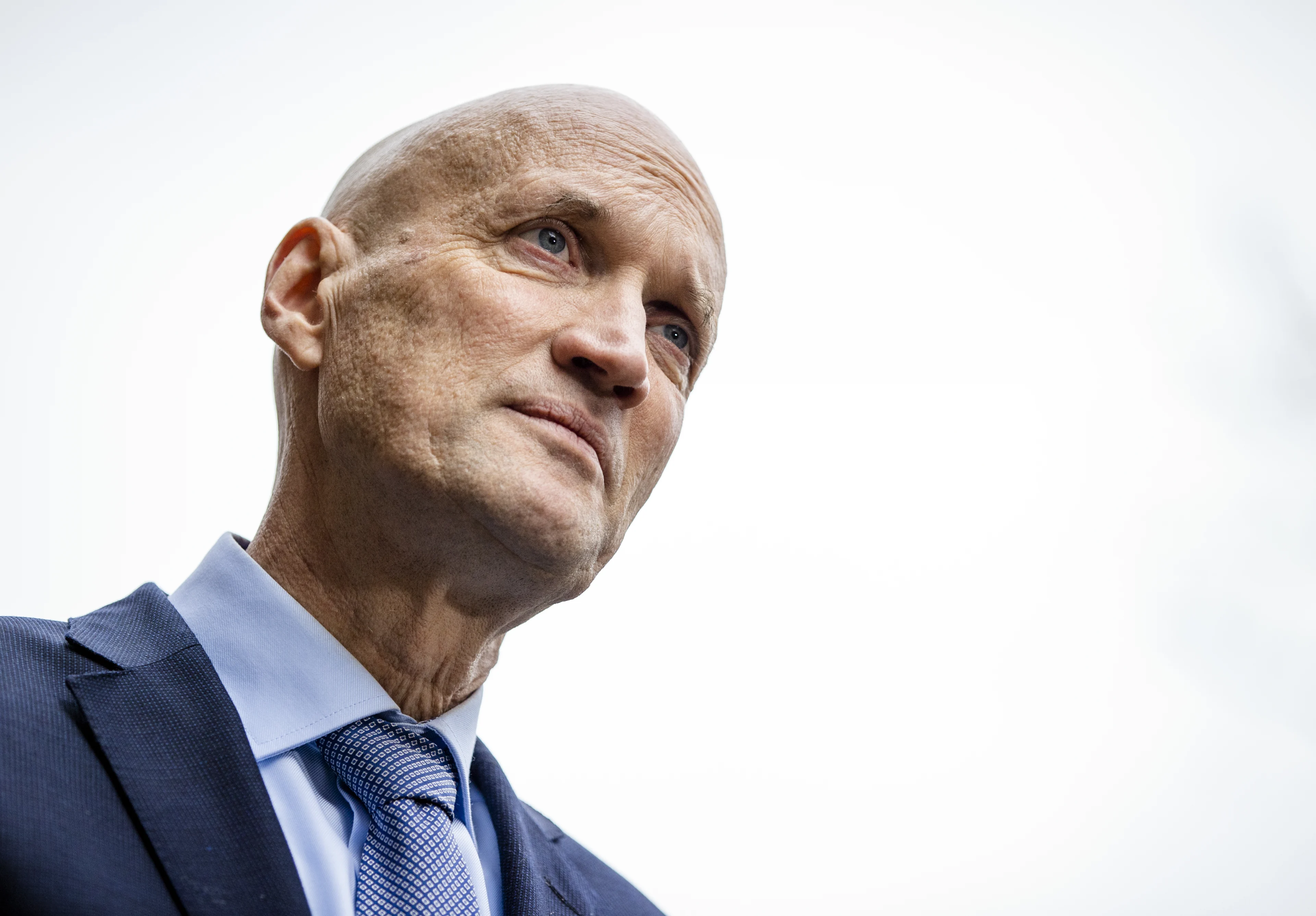 Nieuwe coronaminister Kuipers zet vraagtekens bij huidig quarantainebeleid en vraagt OMT om advies