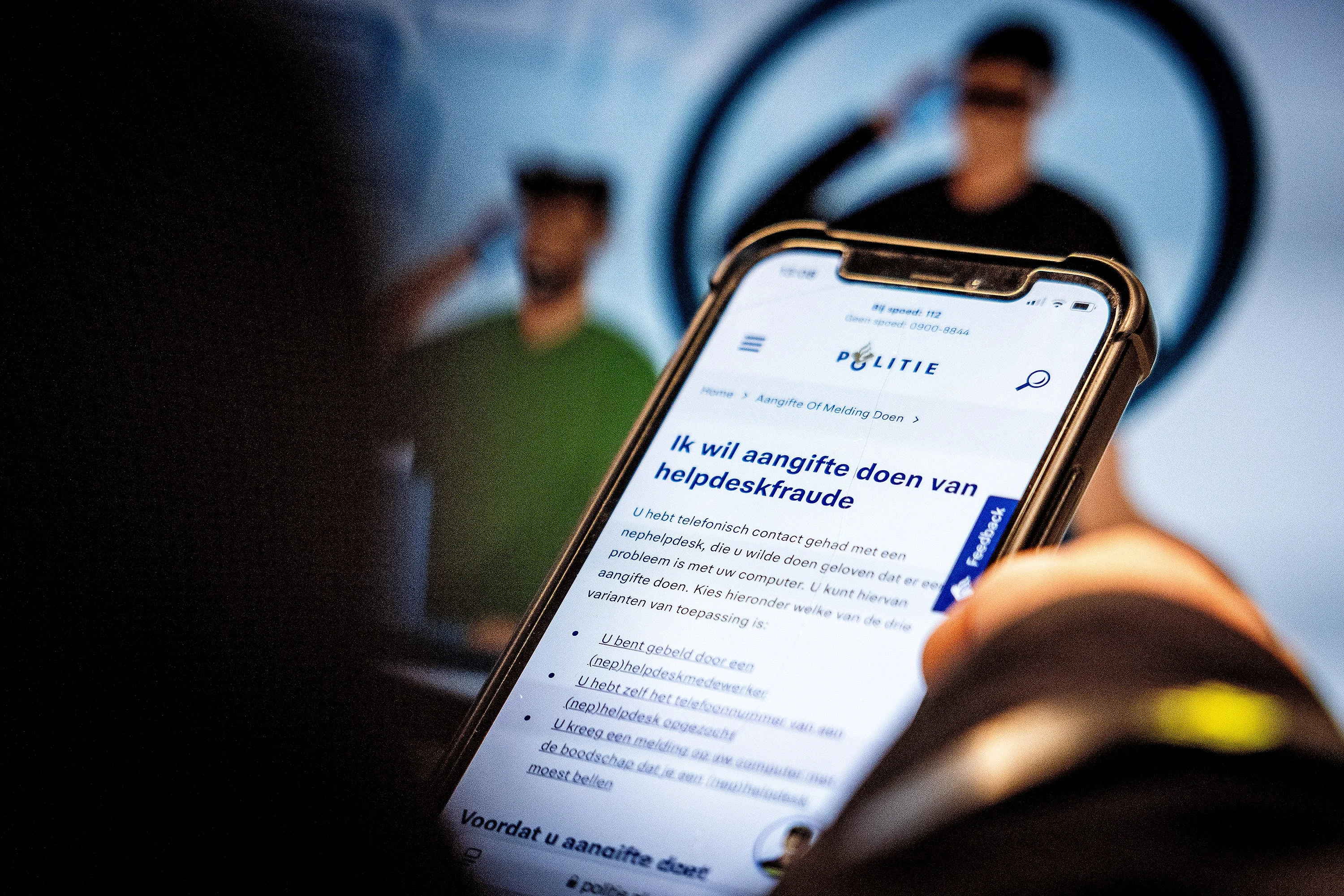 Oplichters doen zich voor als bankmedewerkers en maken tonnen buit