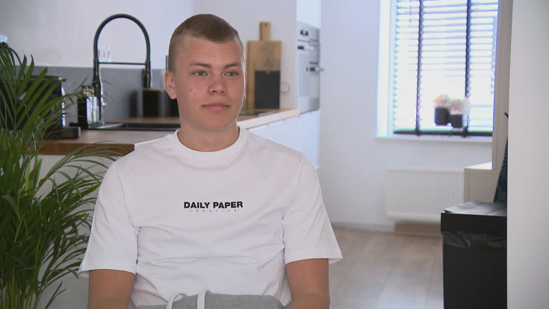 Bradley (17) voor honderden euro's opgelicht op digitale kleedjesmarkt