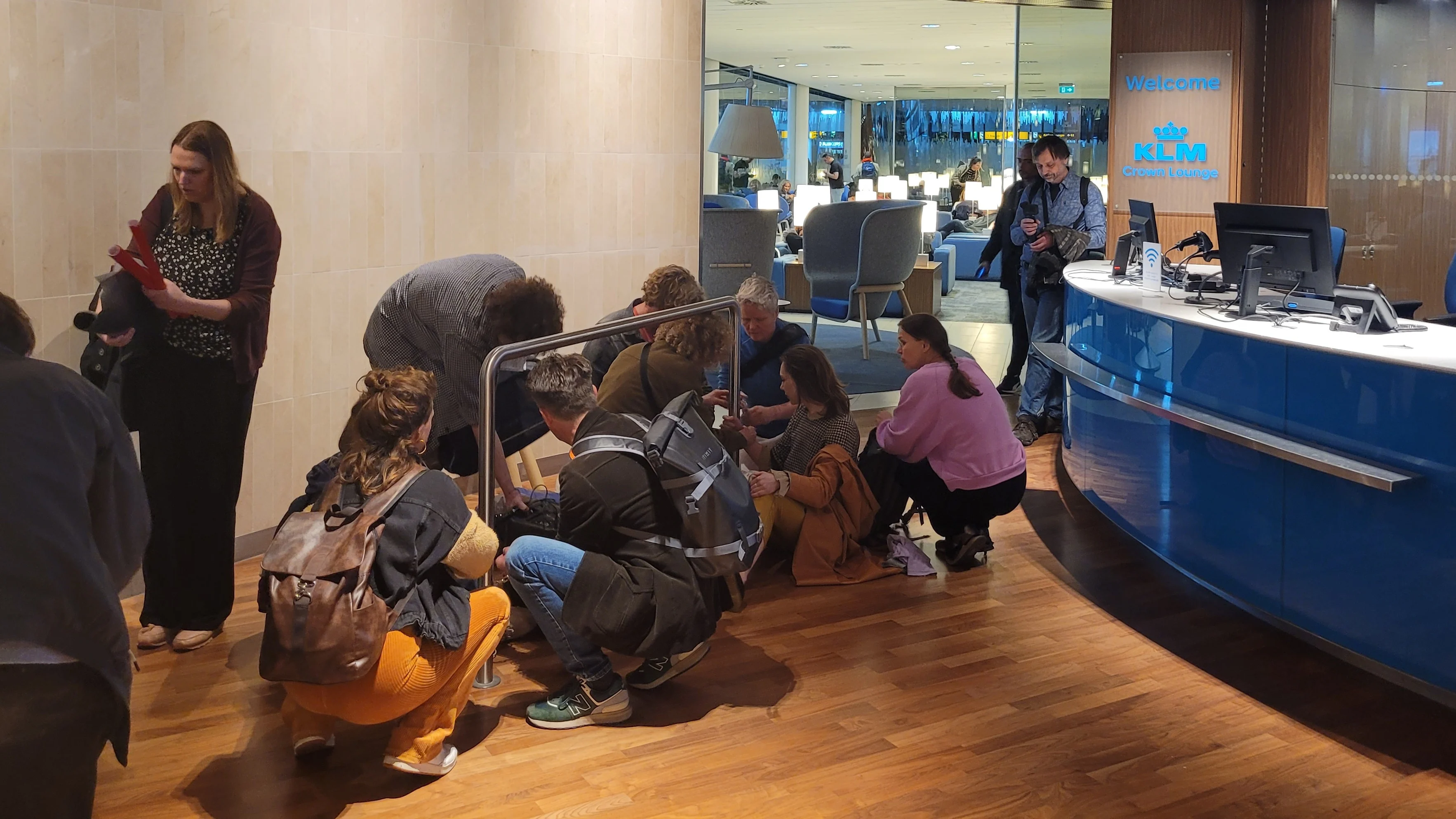 Klimaatactivisten XR kopen vliegtickets voor protest tegen KLM