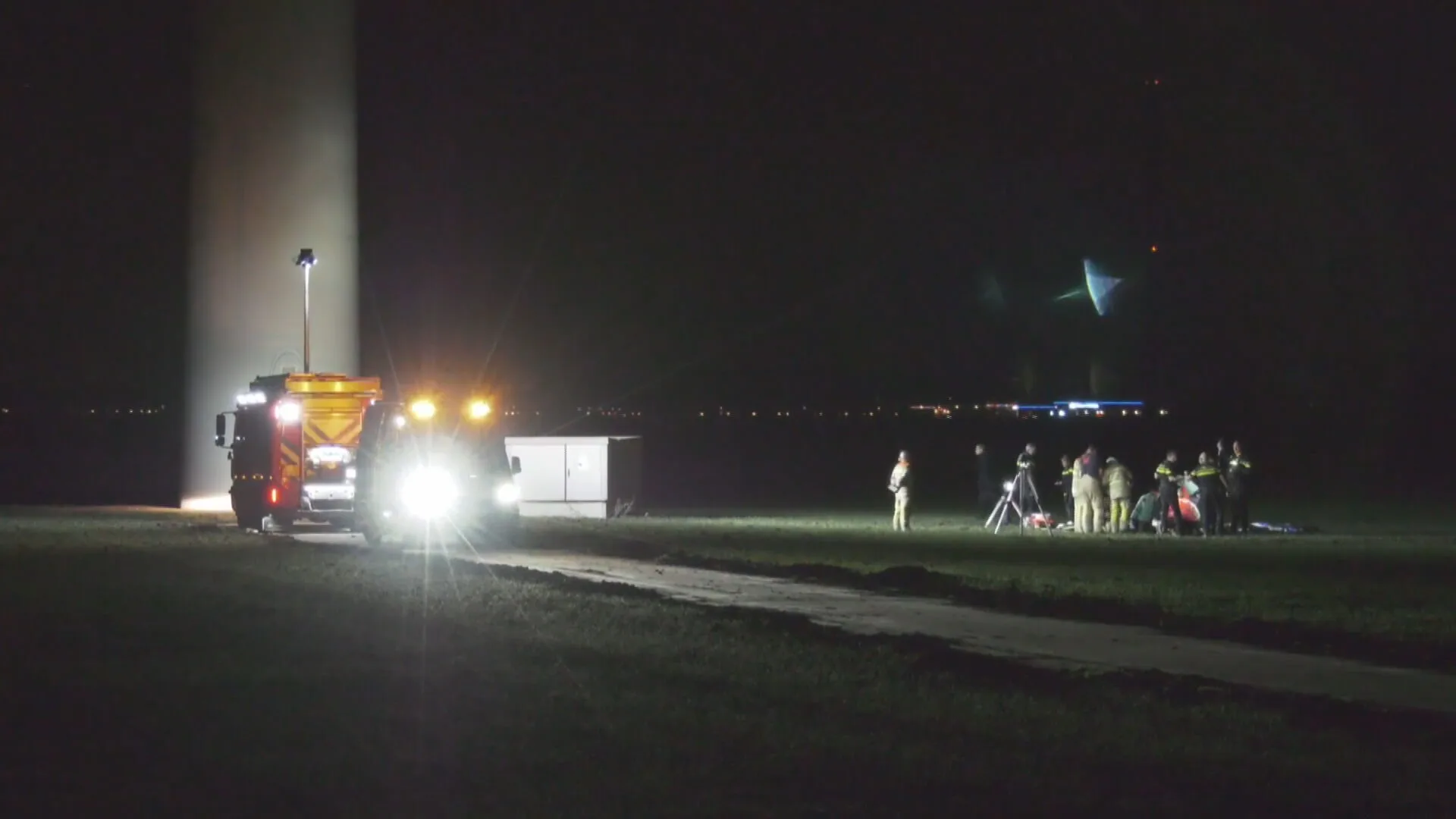 Man zwaargewond na parachutesprong van windmolen Zeewolde