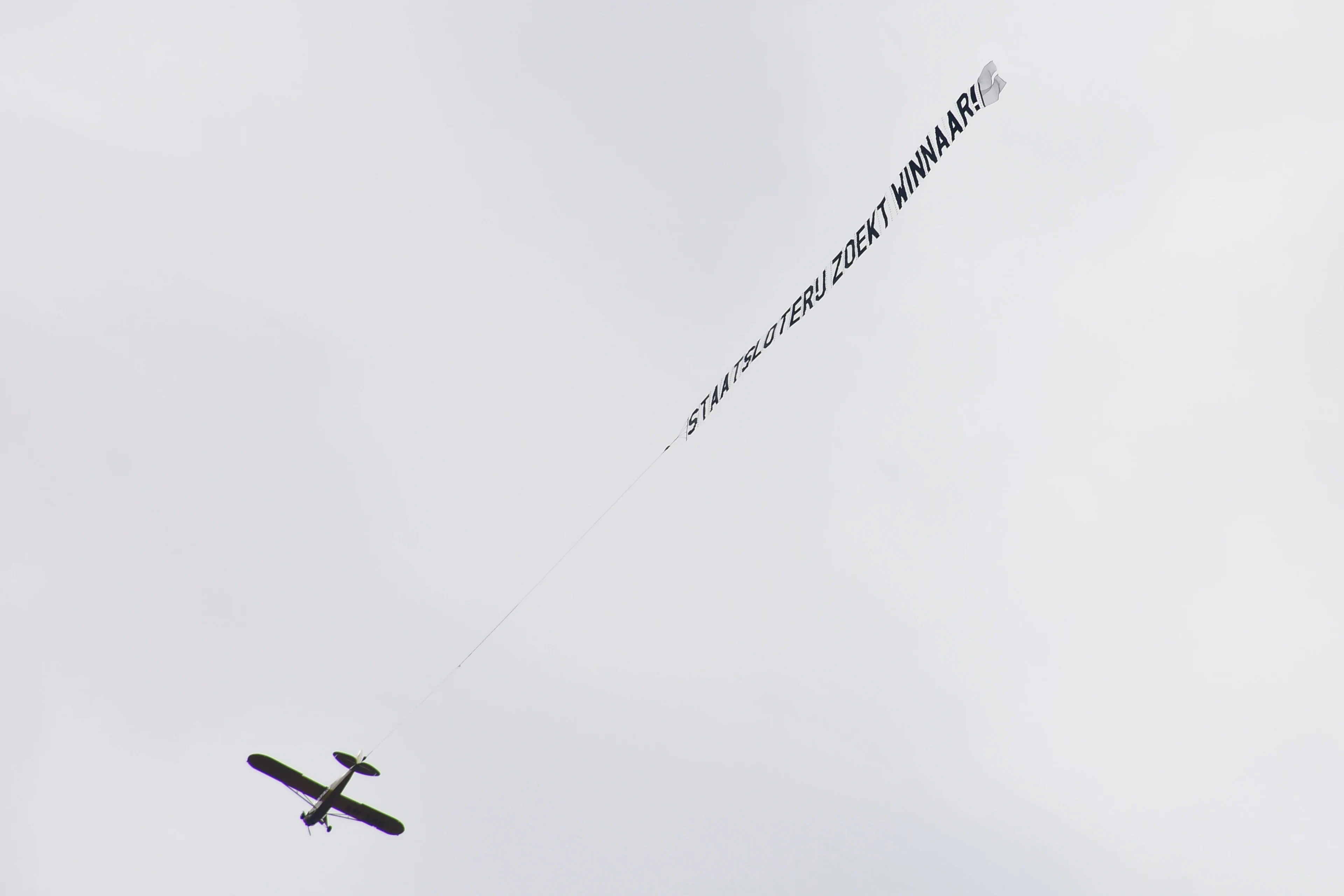 Staatsloterij vindt winnaar miljoen na zoektocht met vliegtuigje