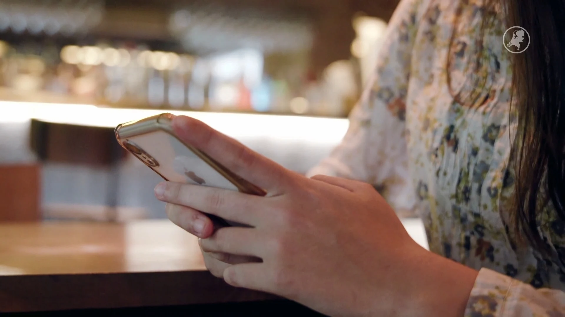 Nederland ergert zich massaal aan telefoongebruik aan eettafel