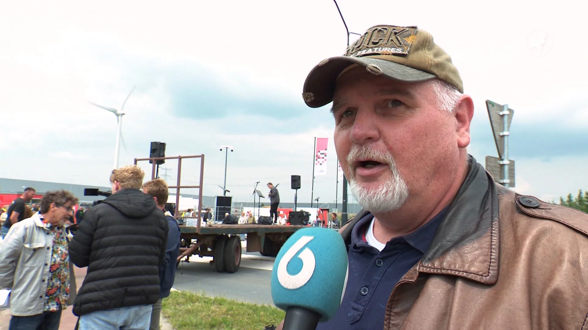 Estafetteprotest tegen azc's gestart in Dordrecht