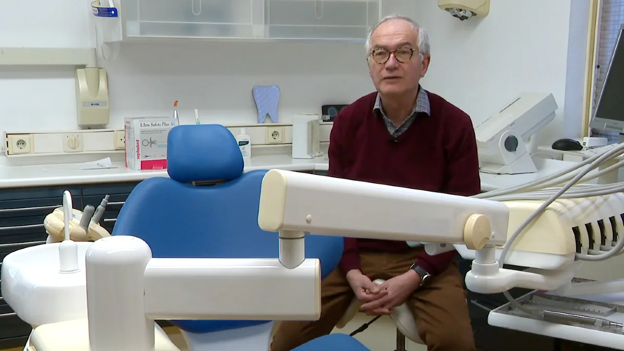 Tandarts uit Deventer geeft inboedel praktijk aan Oekraïne