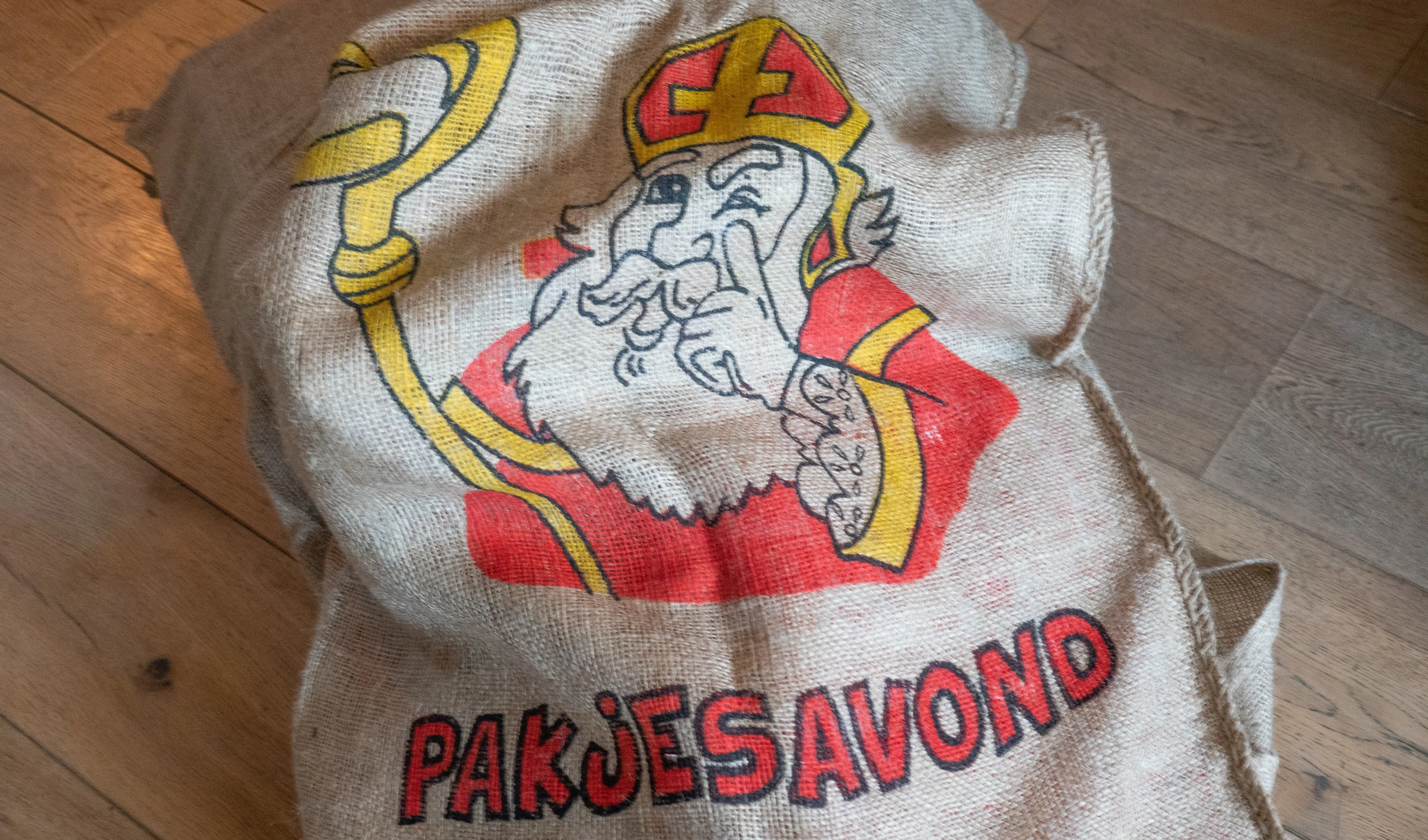 Pakjesavond van Rotterdams gezin verpest door roofpiet: 'Te triest voor woorden'