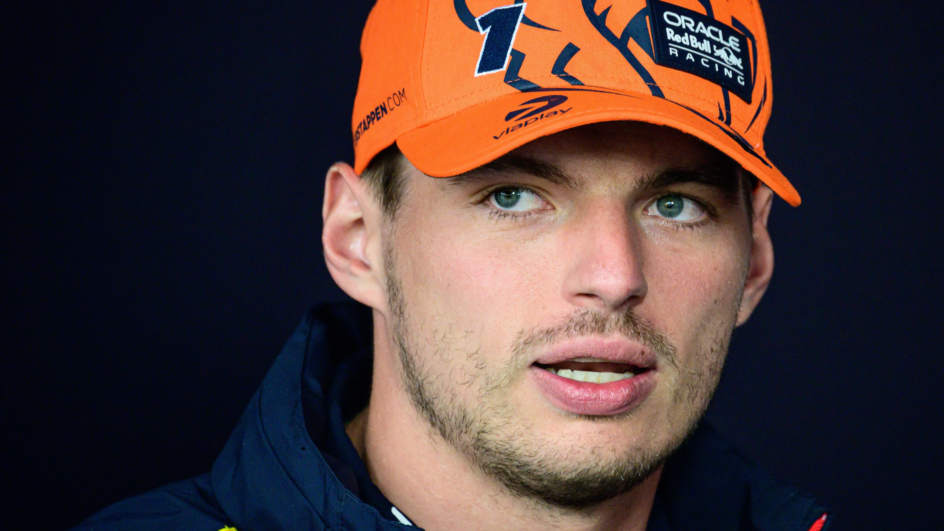 Verstappen moet in achtervolging na gridstraf van vijf plaatsen