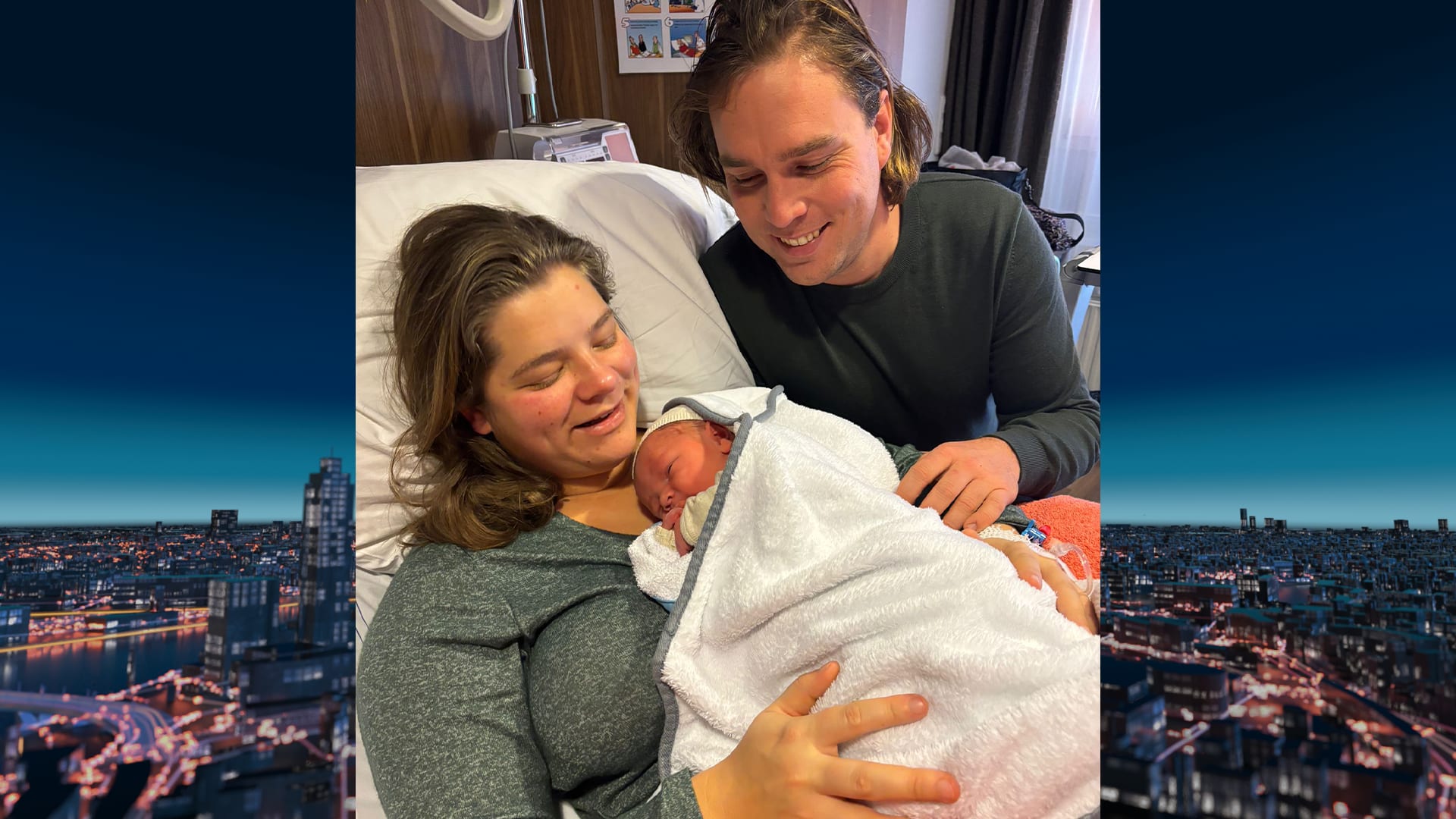 Mads geboren op verjaardag van beide ouders: 'Driedubbel feest!'