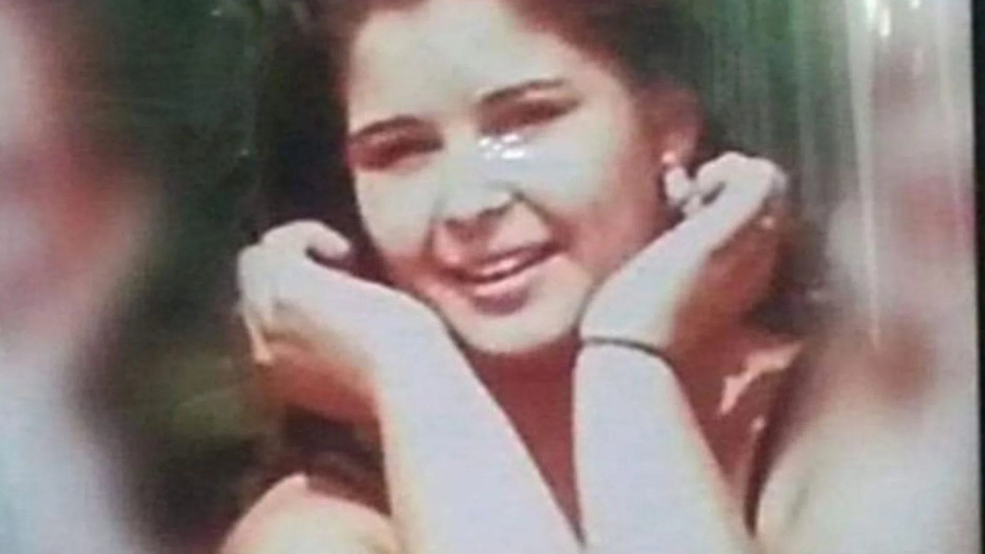 Moeder Dina wil de moordenaar van haar dochter Safhinaz (24) terug achter de tralies