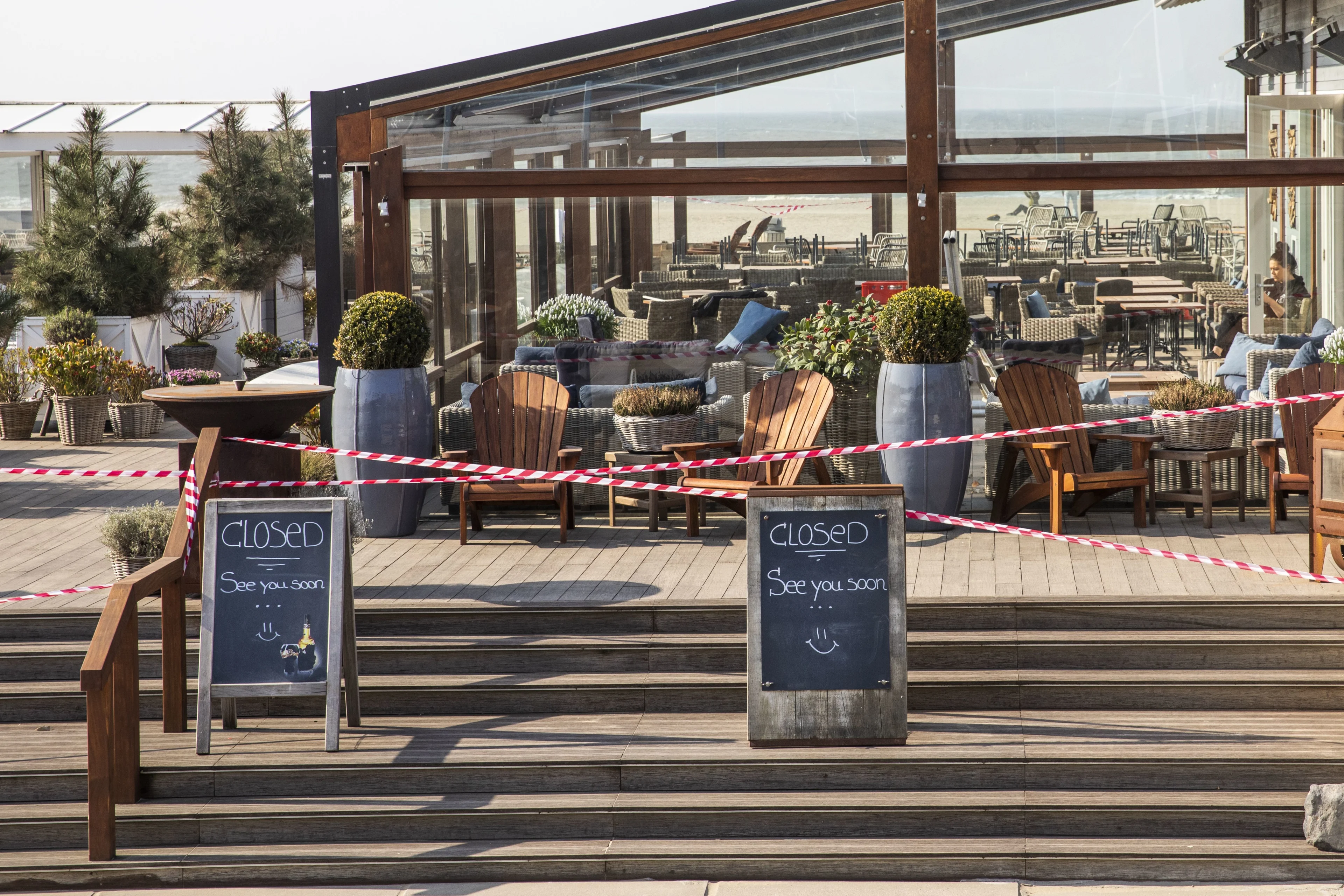 Strandtenten bij Den Haag vanaf woensdag al gedeeltelijk open: 'Boete maakt niks meer uit'