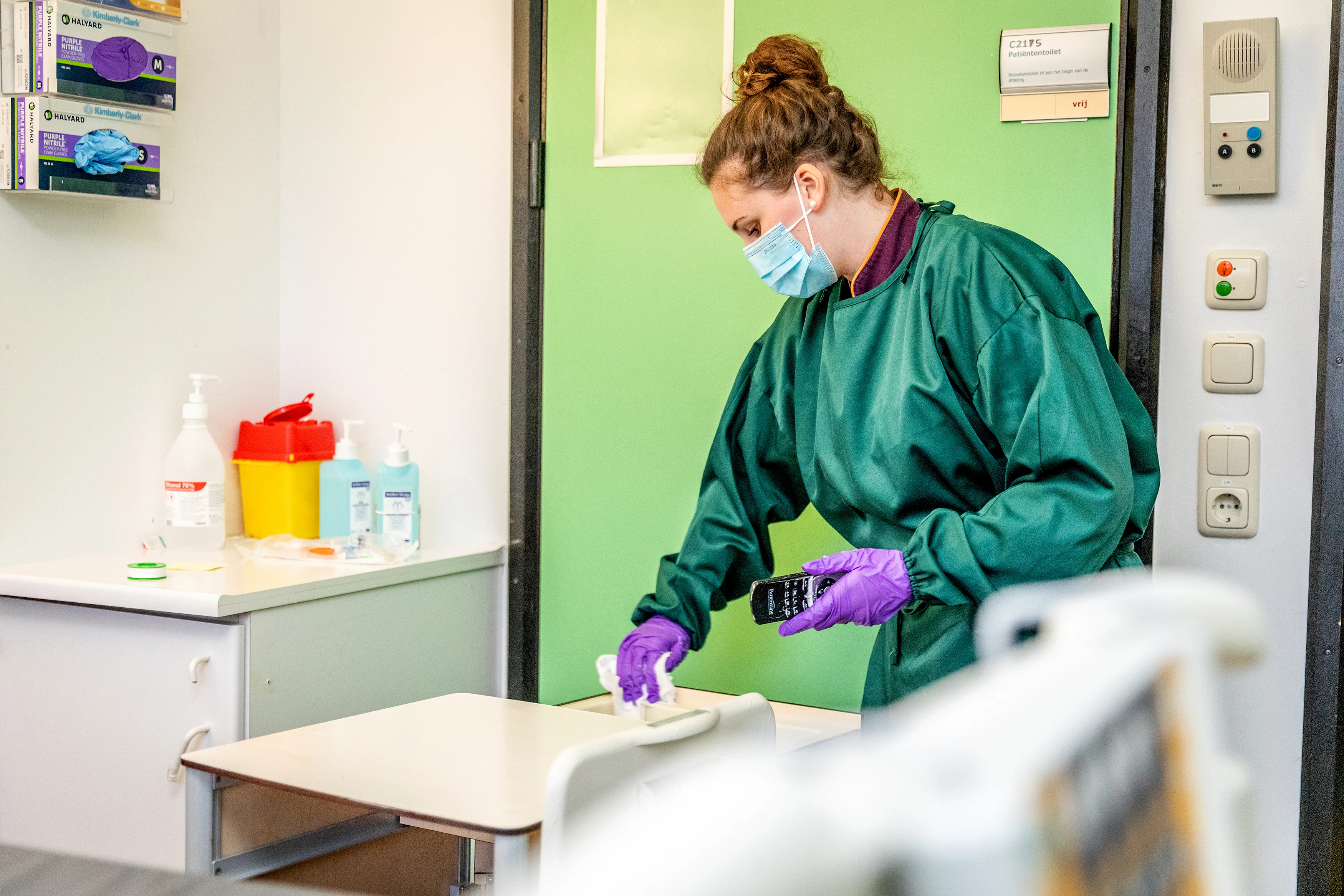 Meerderheid Nederlanders: vaccineer zorgpersoneel eerst