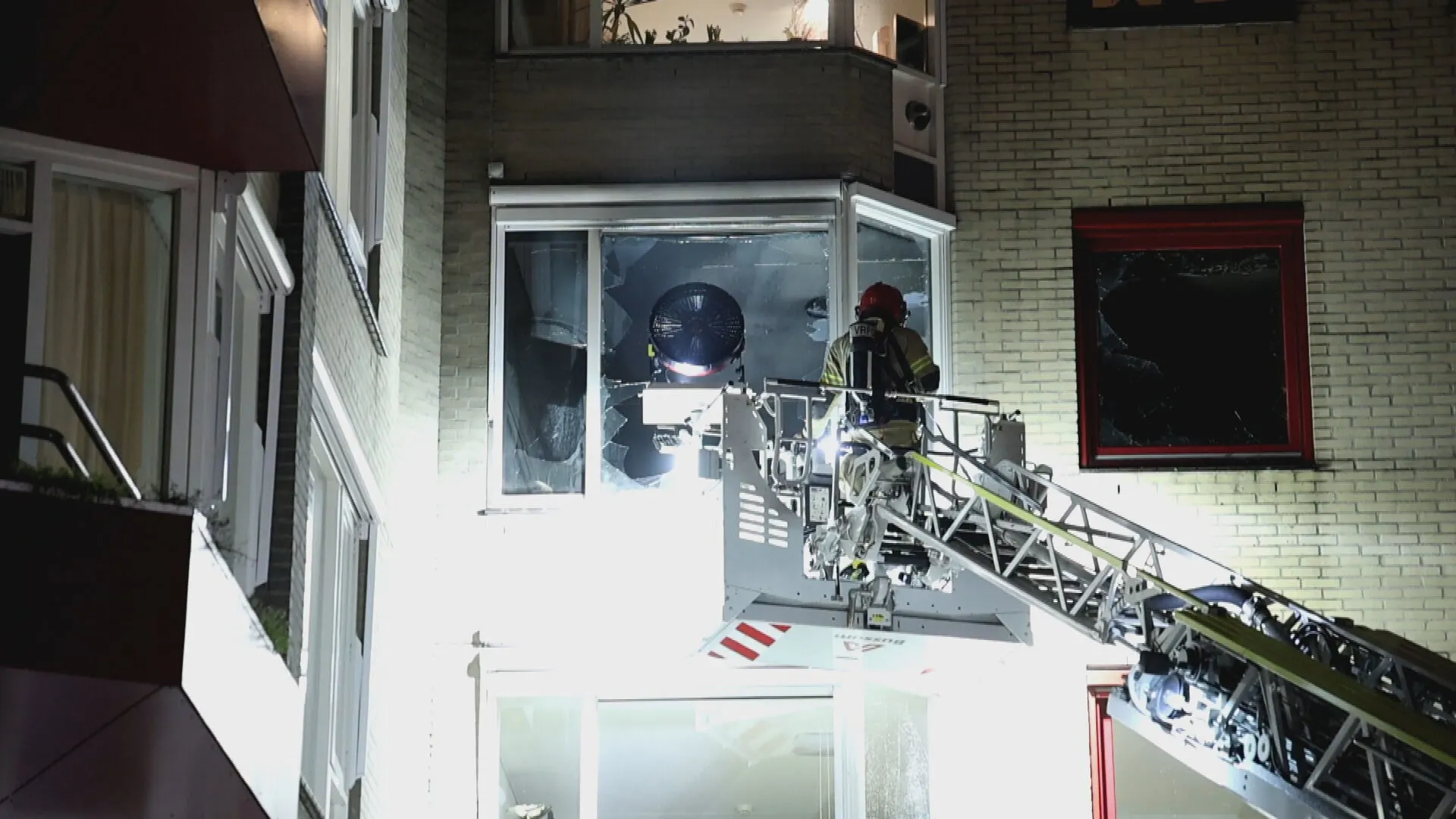 Twee personen naar ziekenhuis na brand in bejaardencentrum Bussum