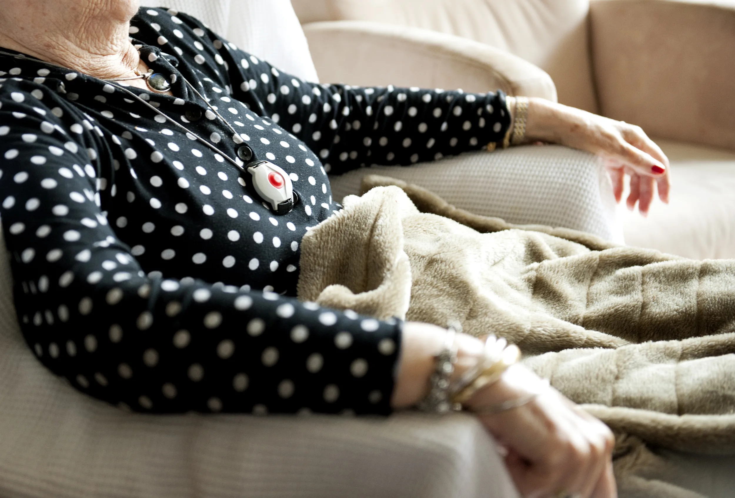 Blinde vrouw (77) twee keer in één maand overvallen, beroofd van blindengeleidestok