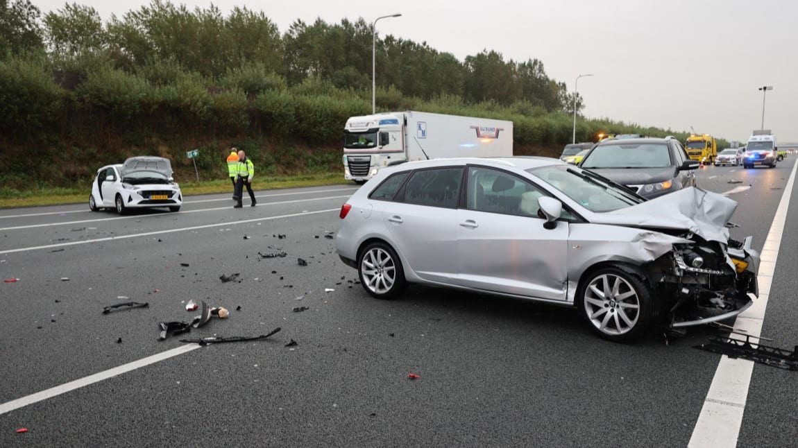 Ongeval A4 richting Den Haag: zes gewonden naar het ziekenhuis