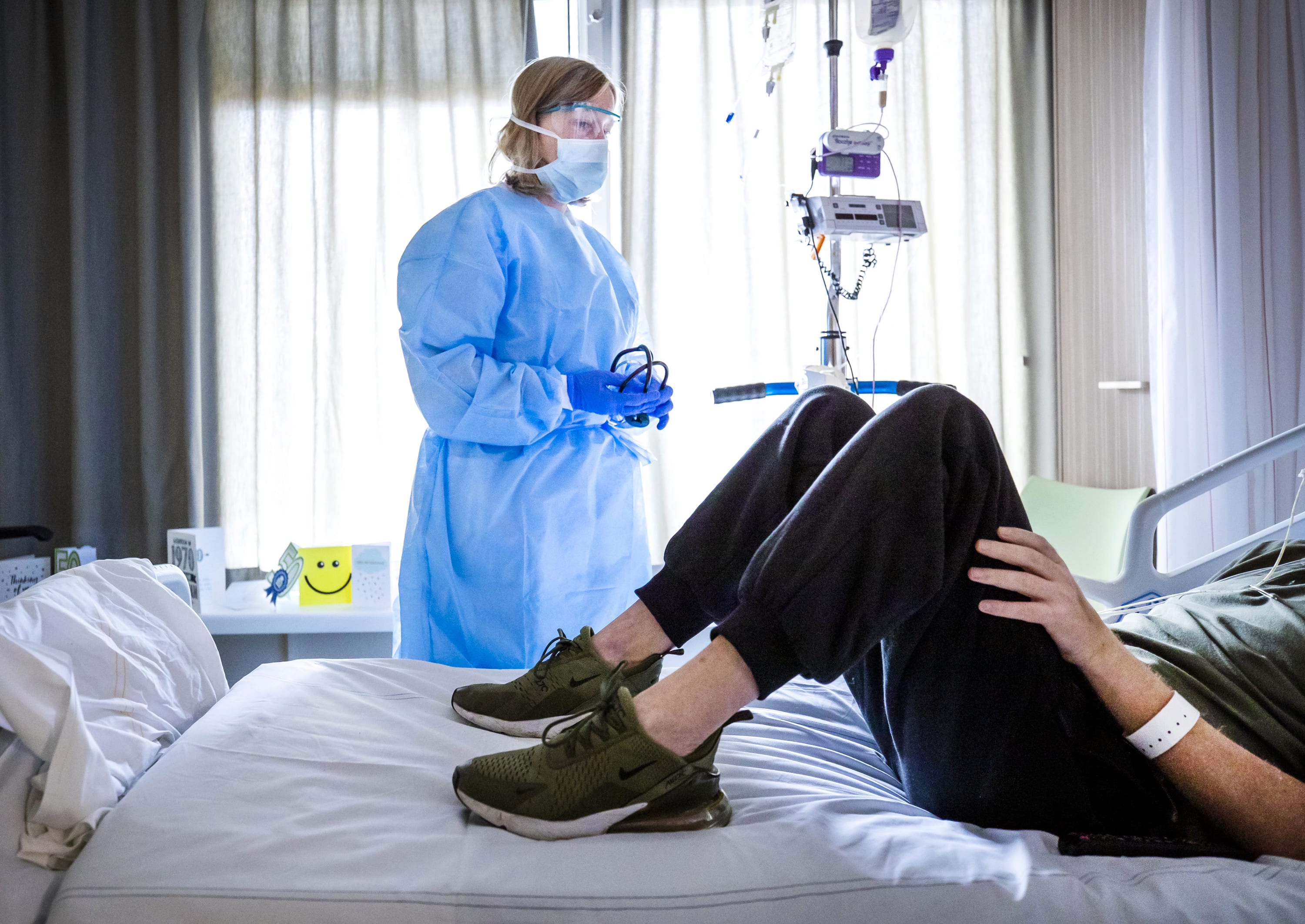 Draaiboek voor ic's tijdens 'zwarte fase' corona-epidemie: geef jongeren voorrang