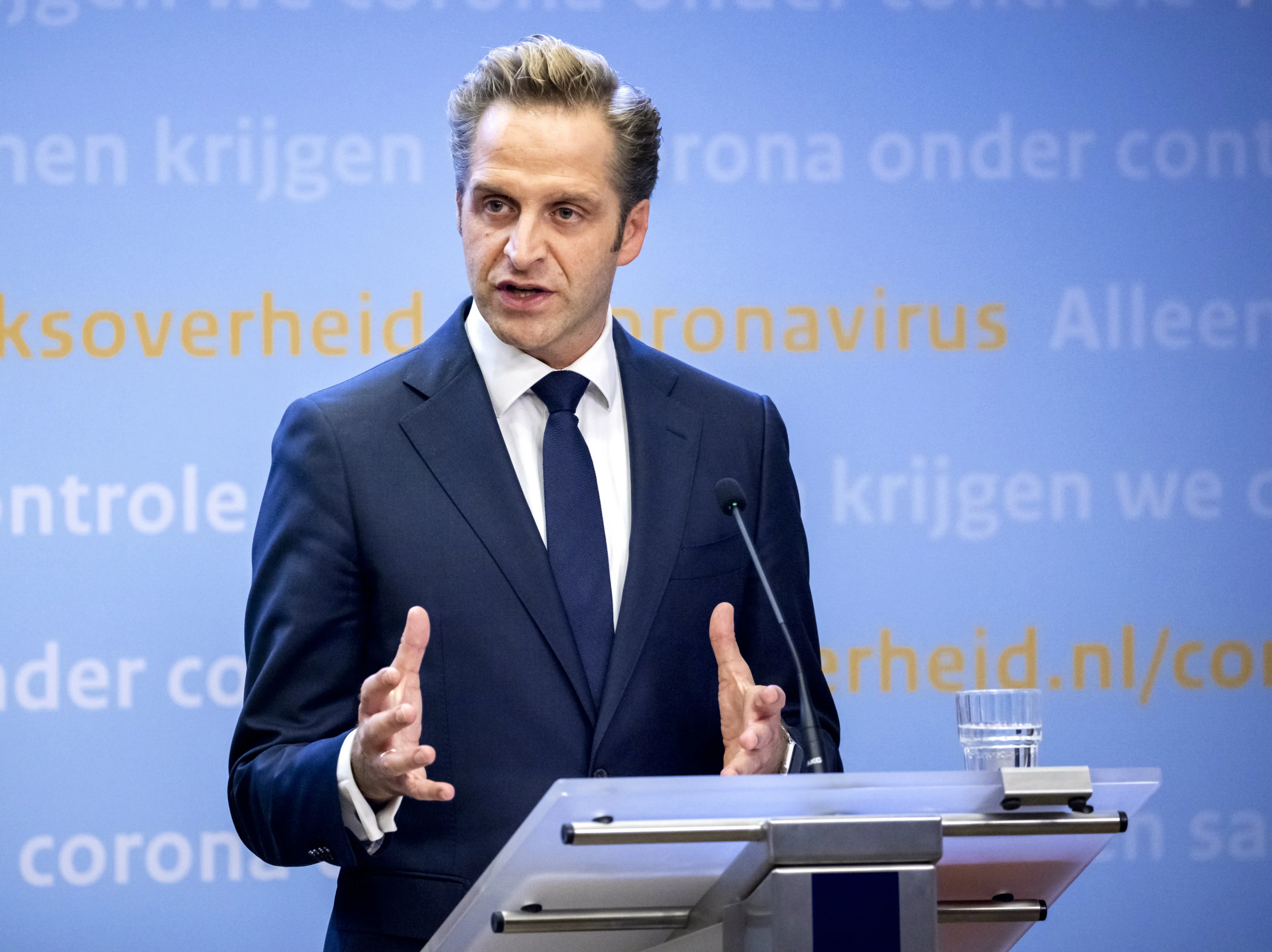 Minister De Jonge hoopt op coronasneltest vanaf november