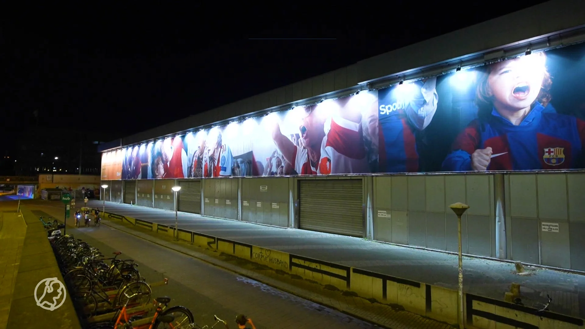 PSV-supporters niet blij met Ziggo-reclame in hartje Eindhoven