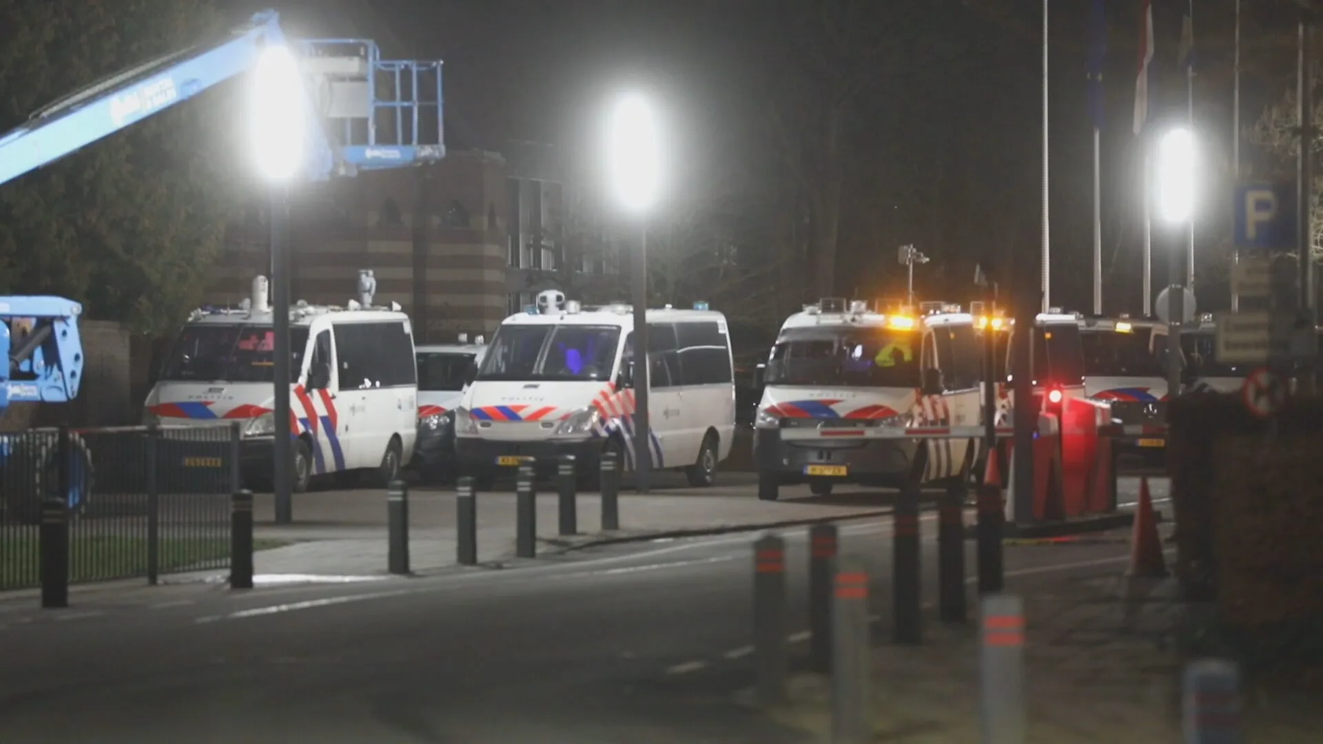 Noodbevel in Apeldoorn: mensen roepen op tot bevrijdingsactie gearresteerde boeren