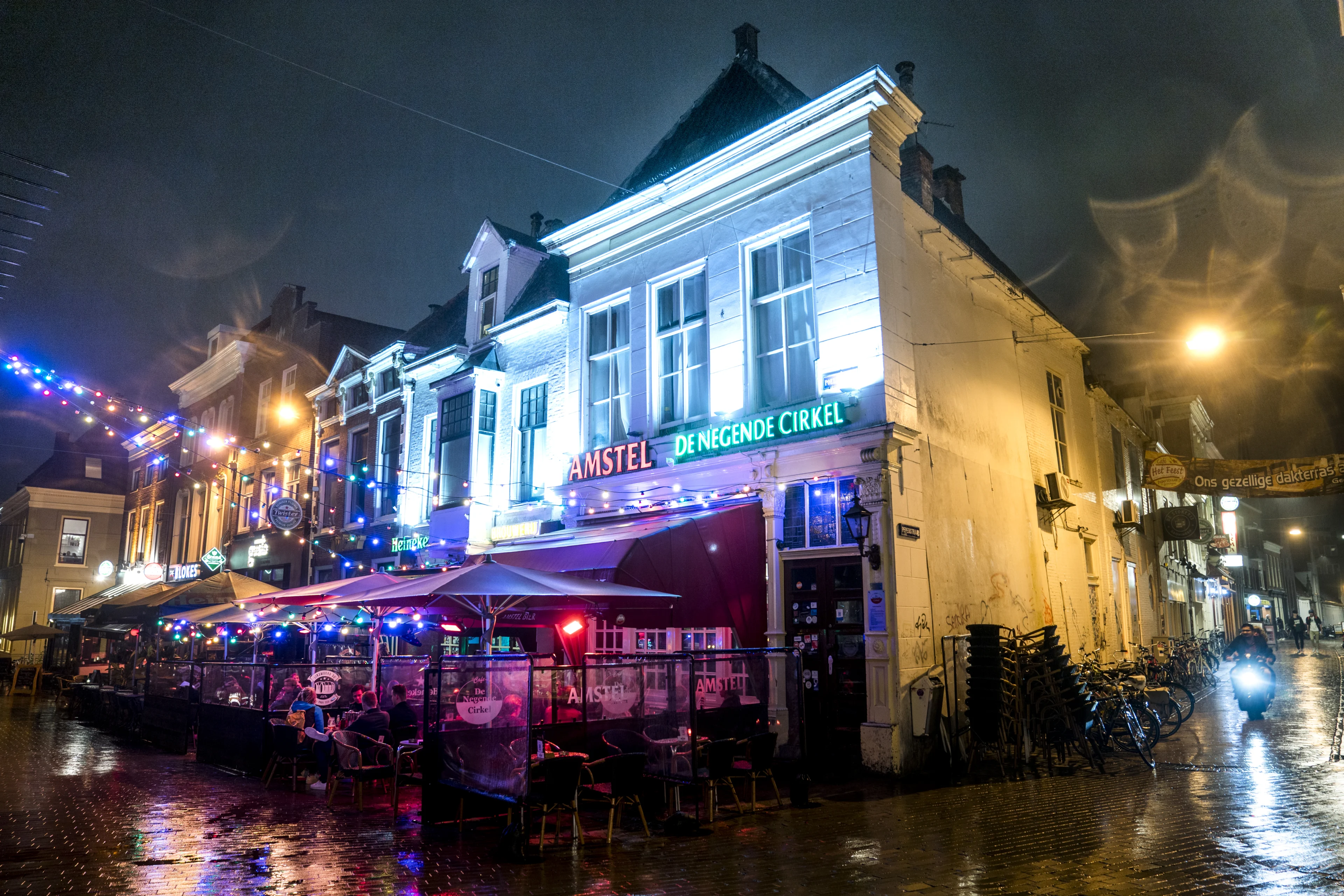 Dit zijn de verscherpte coronamaatregelen die dinsdagavond zijn ingegaan