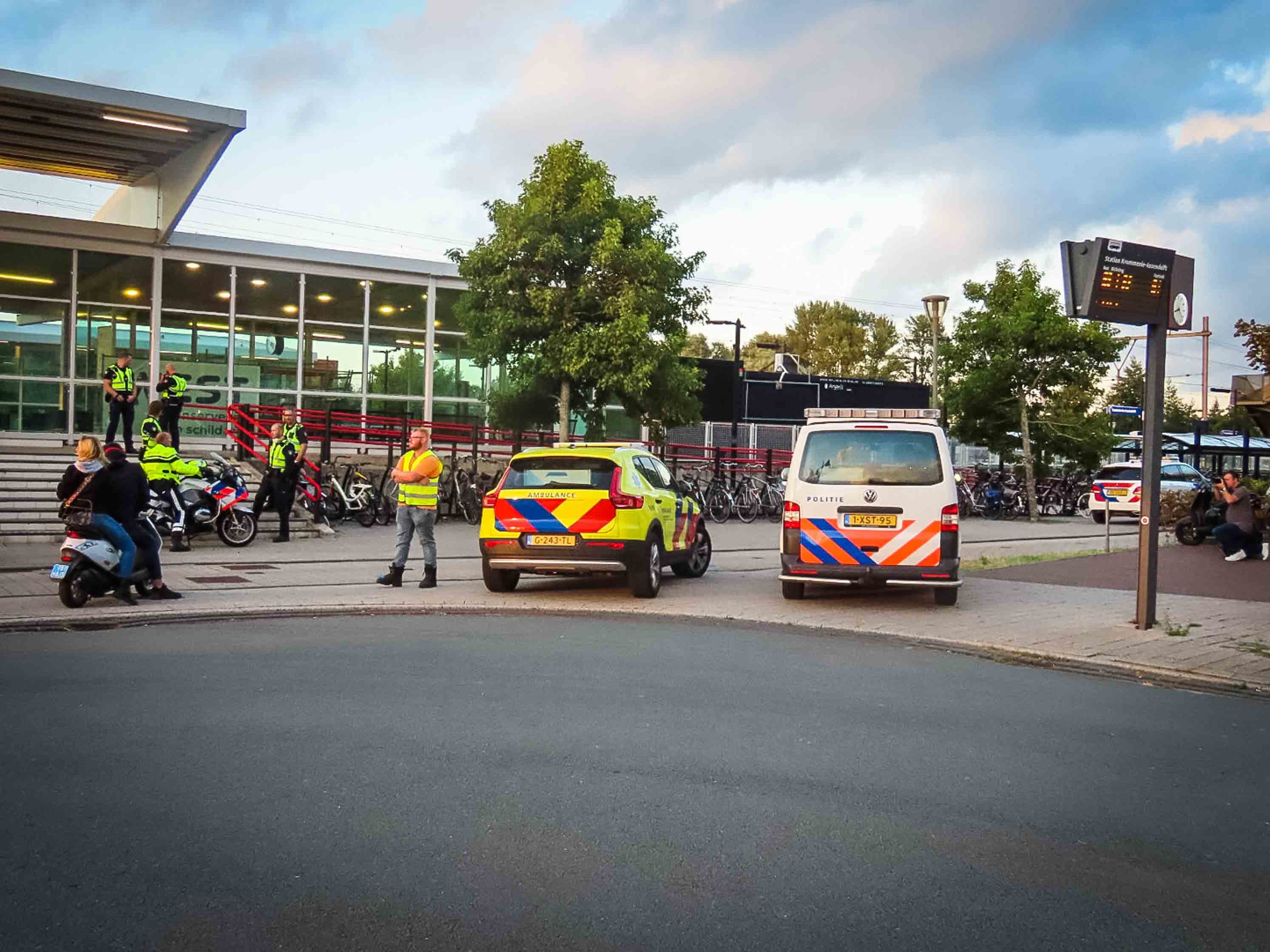 Jongen (16) neergestoken tijdens ruzie op station Krommenie-Assendelft, politie houdt verdachte (17) aan