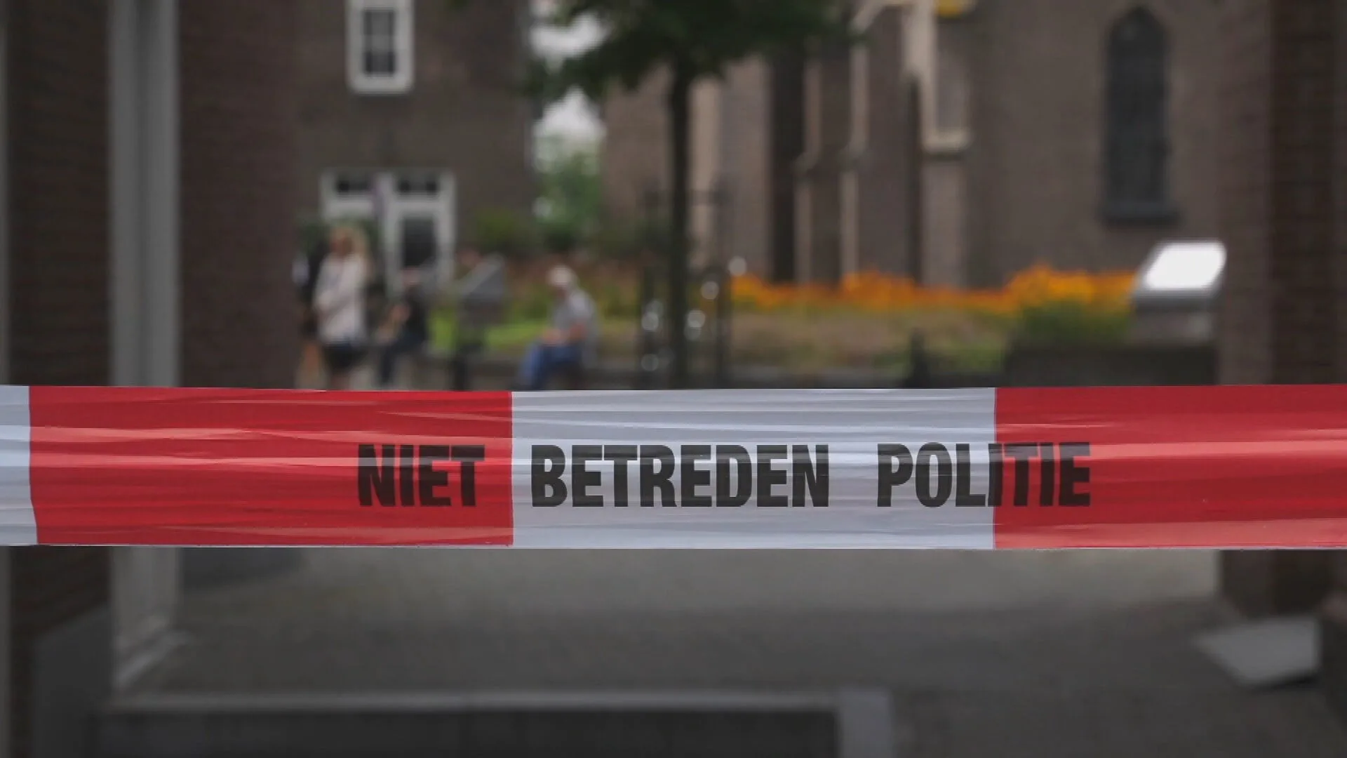 Helmond nog steeds geschokt na steekpartij, zoon bekende doden van moeder in 112-gesprek