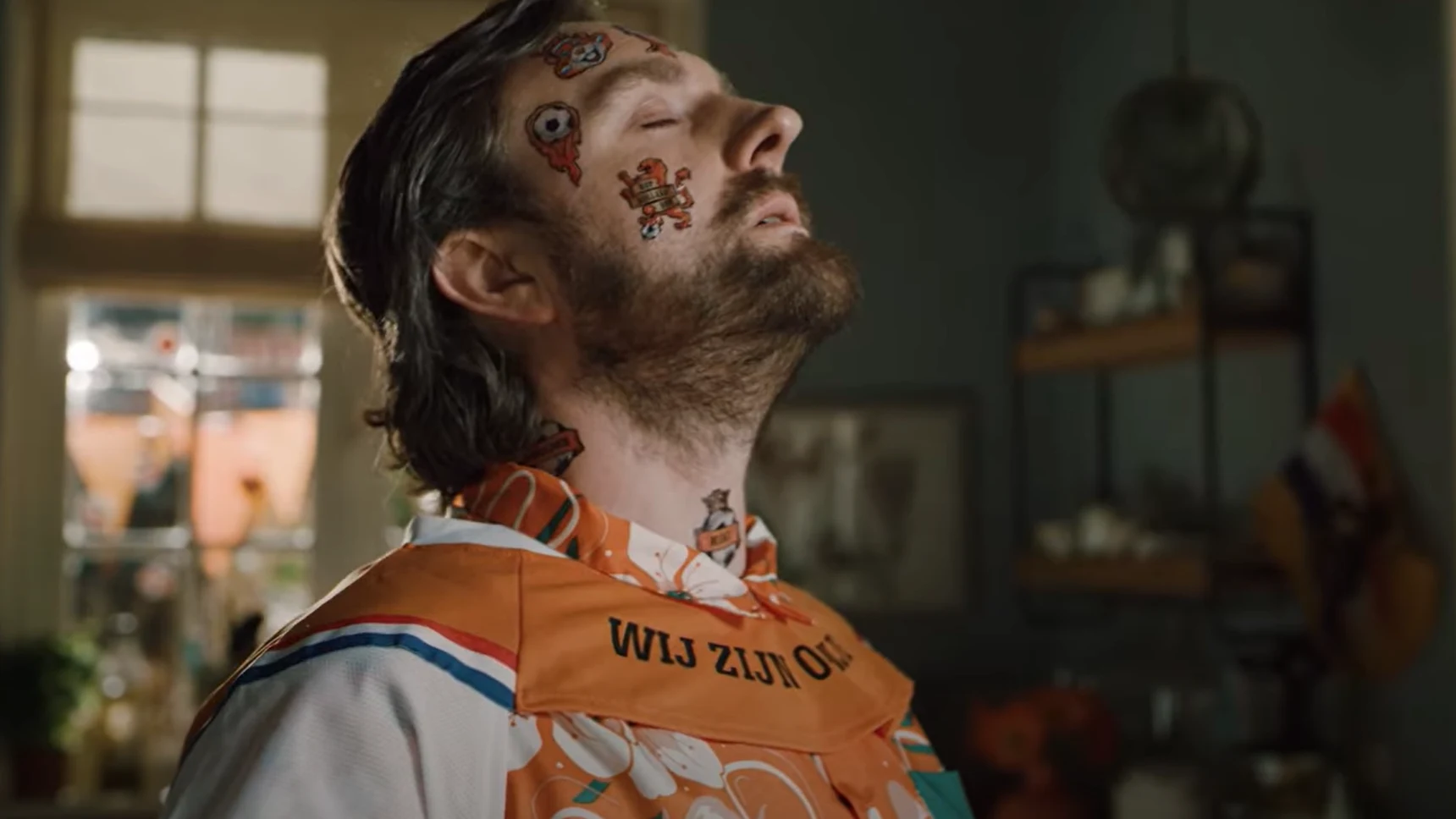 Albert Heijn reageert met verbindende reclame op rel rondom Jumbo-juichcape