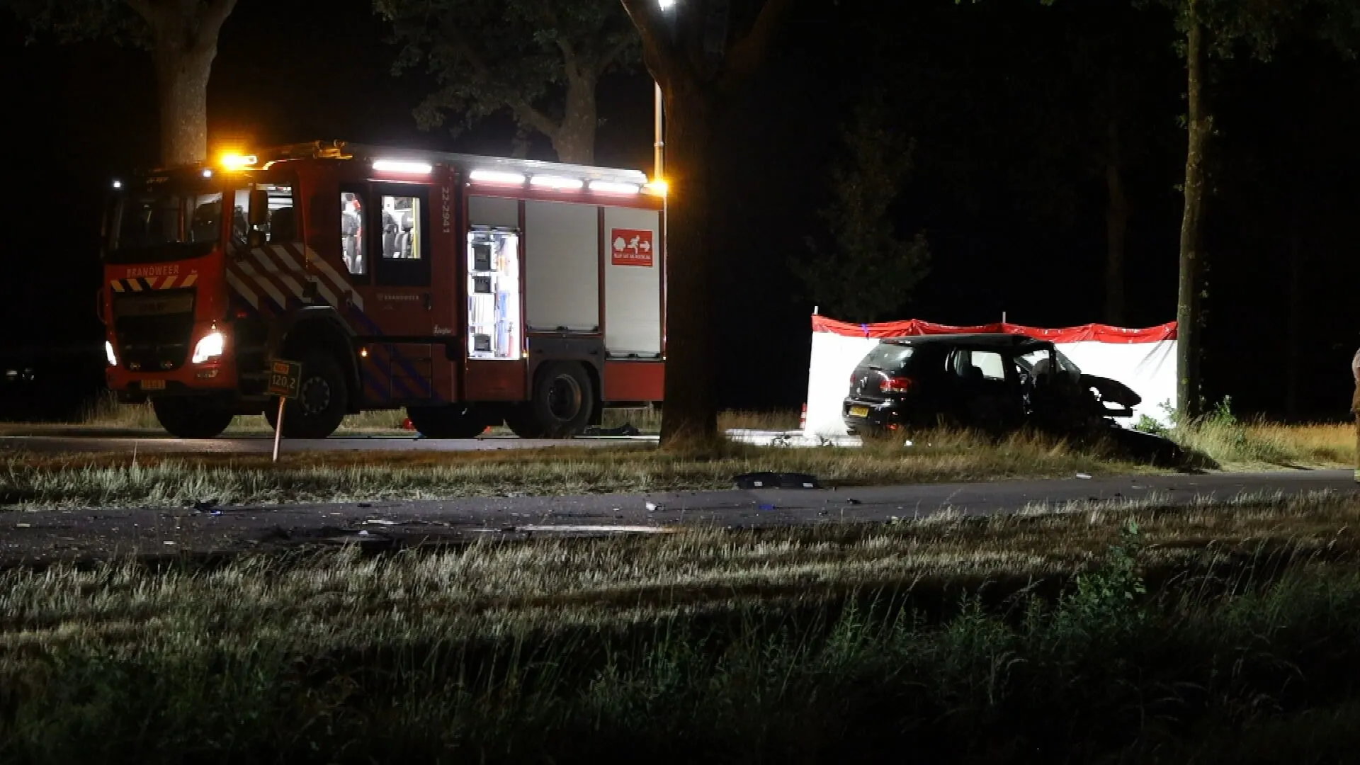 Passagier (20) overleden bij eenzijdig ongeluk in Landhorst: bestuurder aangehouden