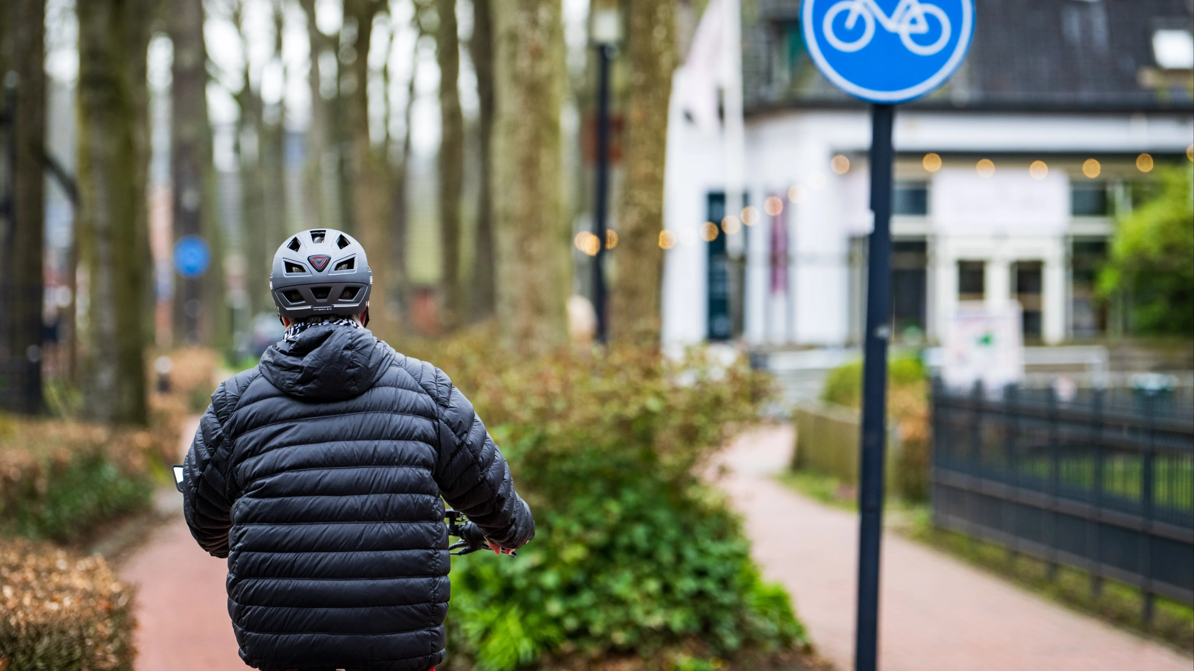 Veilig Verkeer Nederland: mensen dragen veel vaker fietshelm