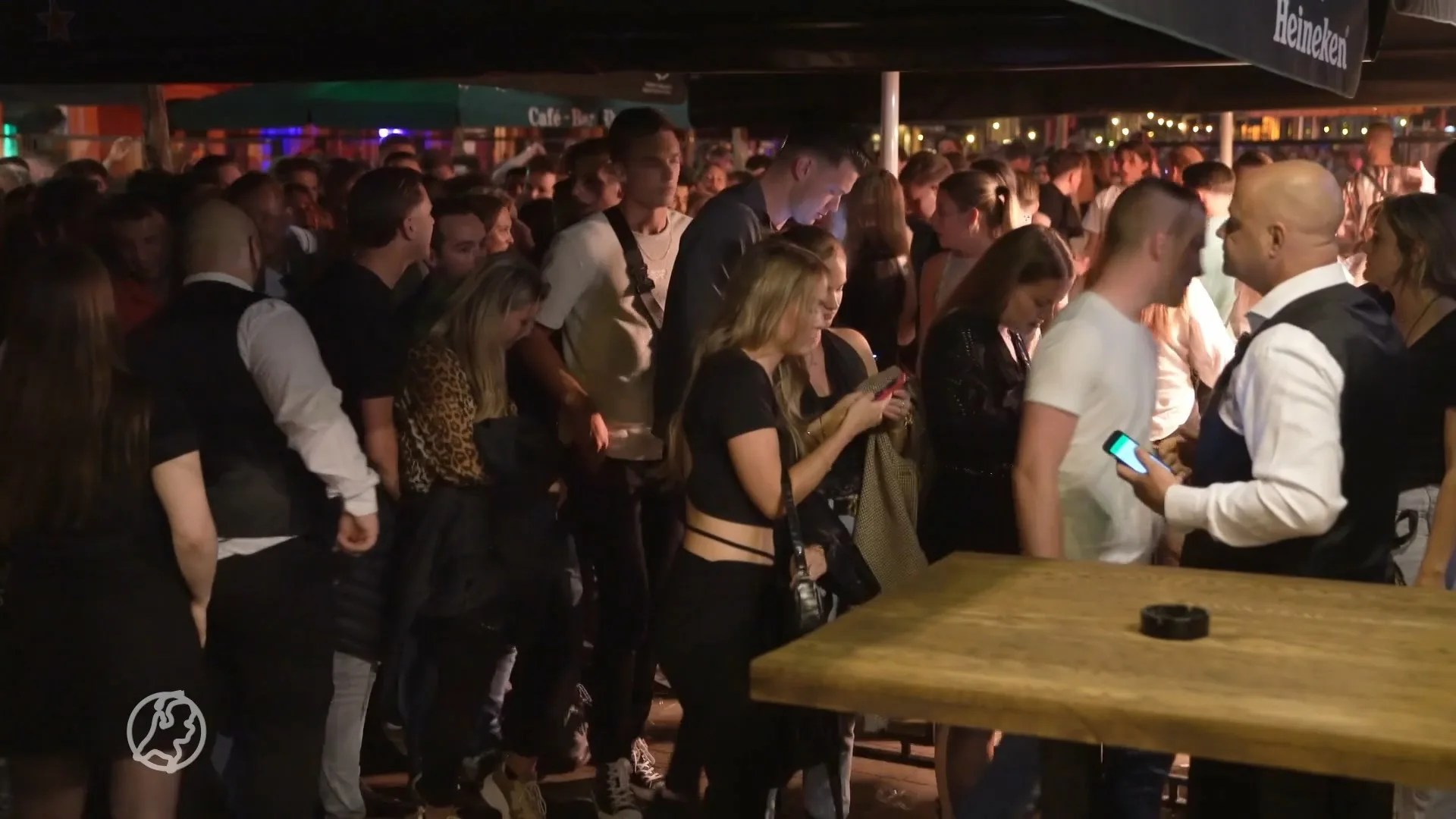 Naast blijdschap ook frustraties in nachtleven na problemen met Testen voor toegang