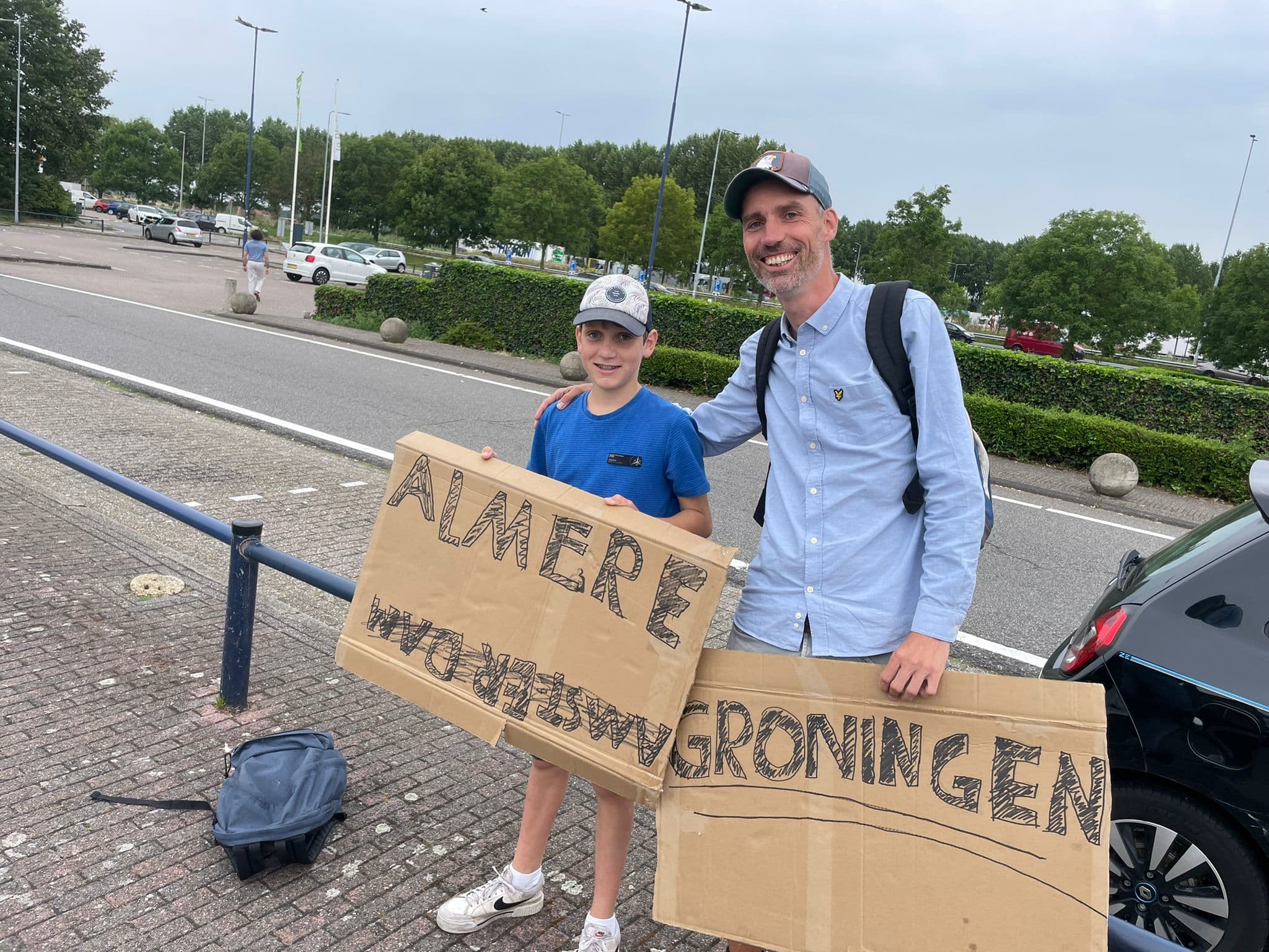 Lift Nederland nog? Kees en Hidde wel, van Lisse naar Groningen