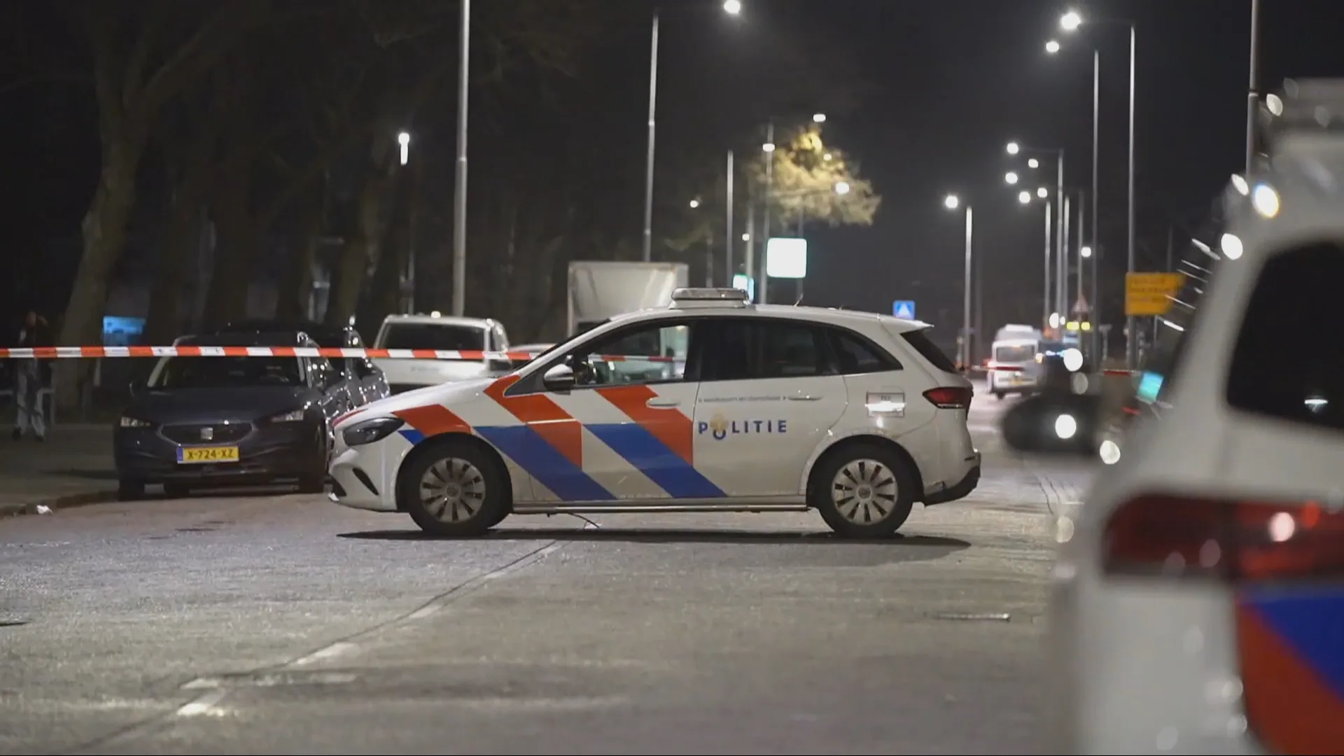 Man (63) in Rotterdam met schotwond in hoofd naar ziekenhuis