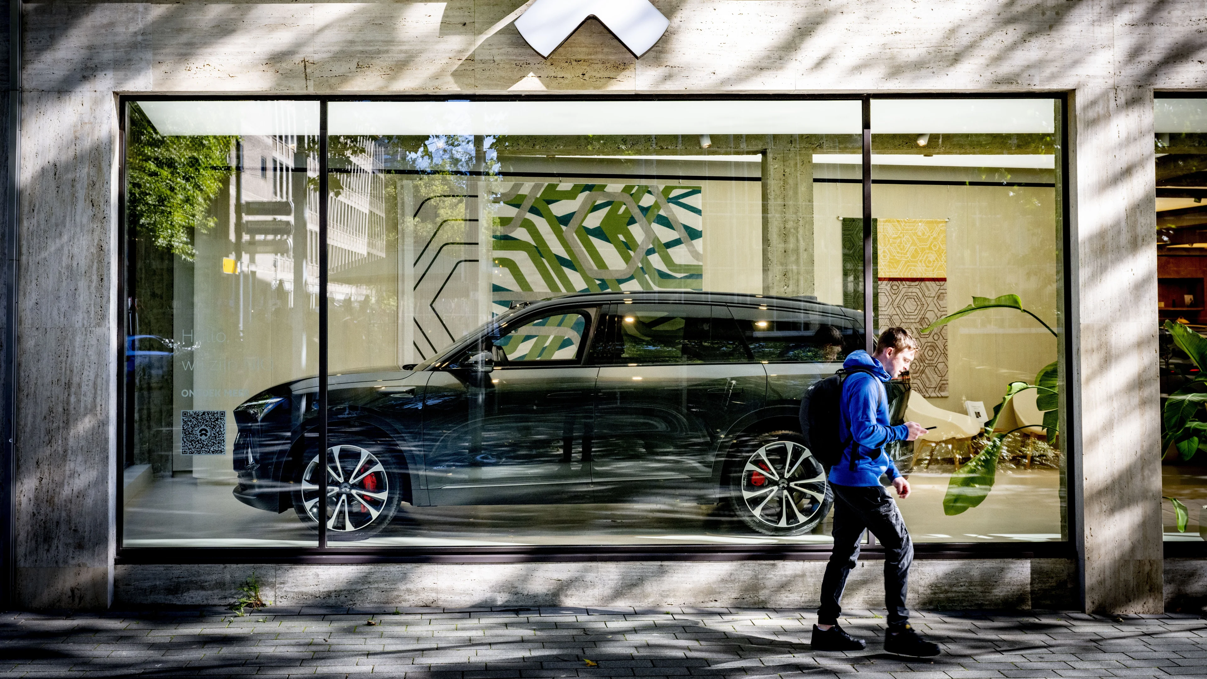 Bakbeesten op de weg: Nederlander rijdt in steeds zwaardere en bredere auto