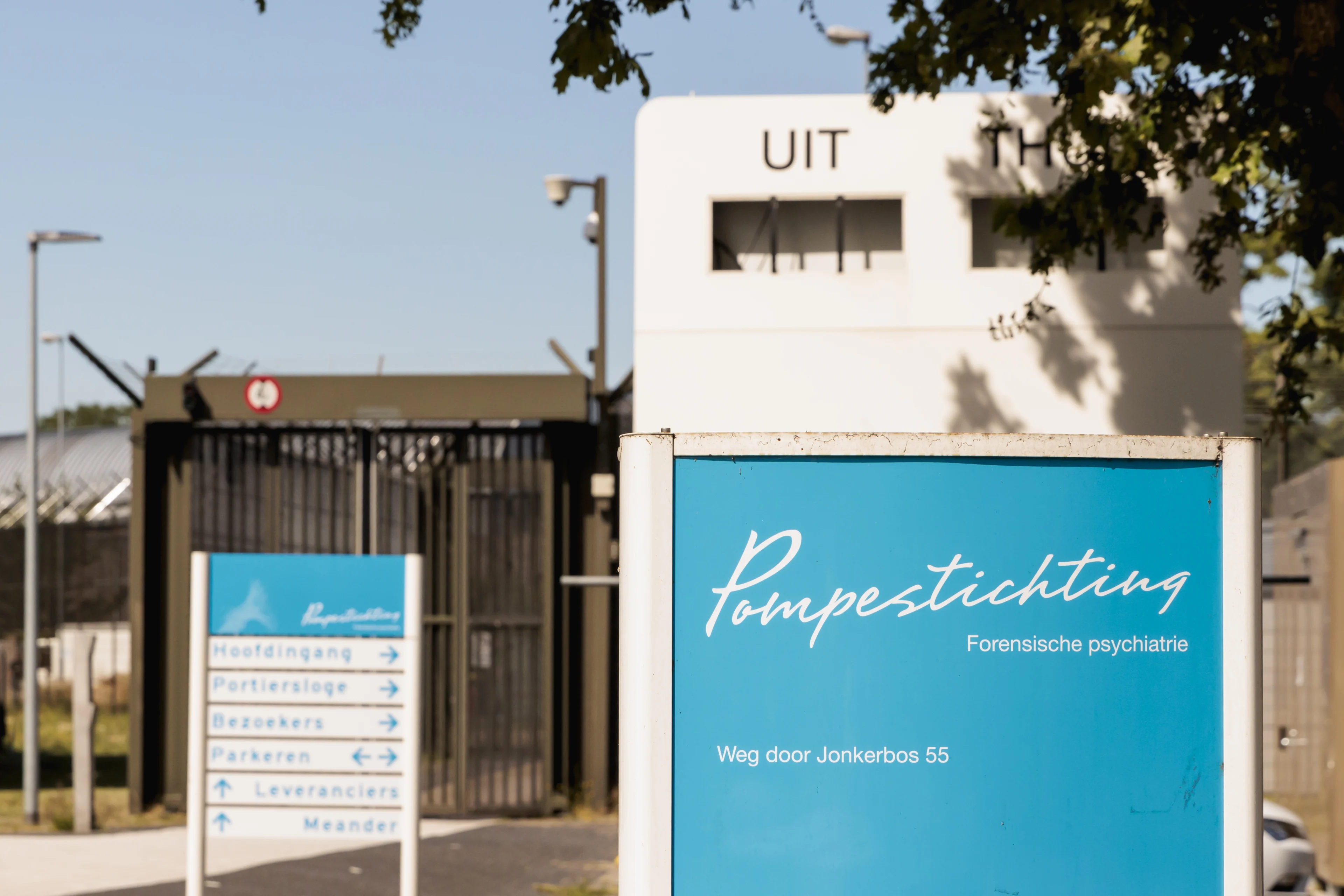 Snoeihard rapport ontsnapping tbs'ers: Pompekliniek 'onvoldoende scherp' op veiligheid