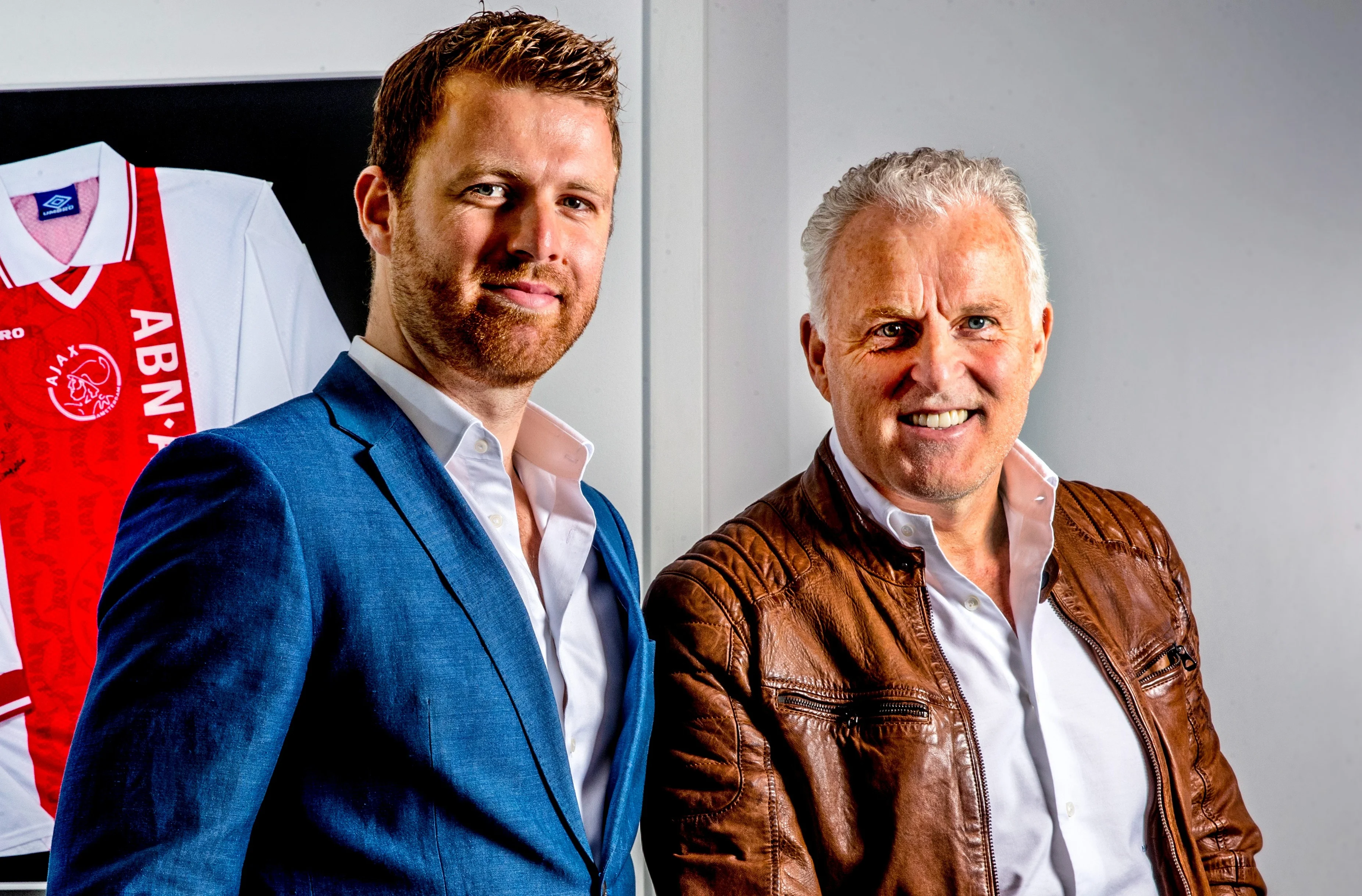 Royce de Vries herdenkt vader Peter R. met jeugdfoto: '4 jaar...'