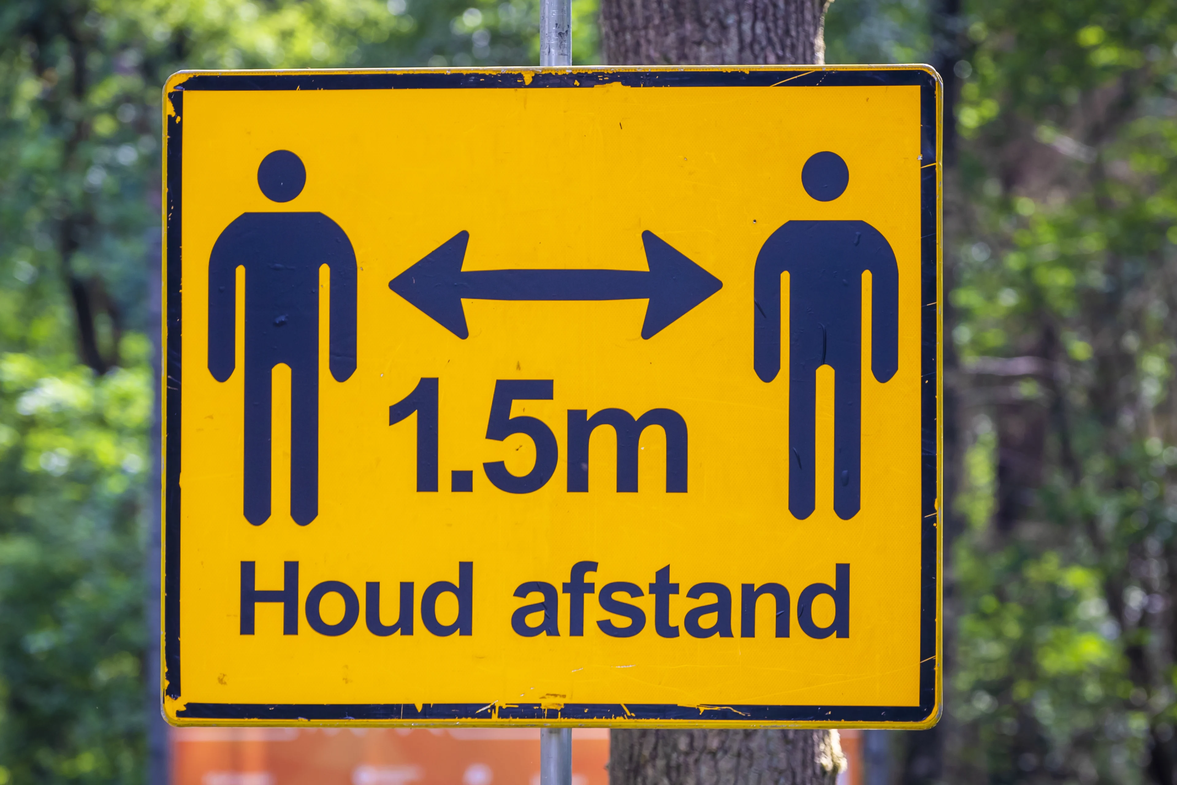 Kabinet denkt aan versimpeling coronaregels: anderhalve meter blijft wel kern van beleid