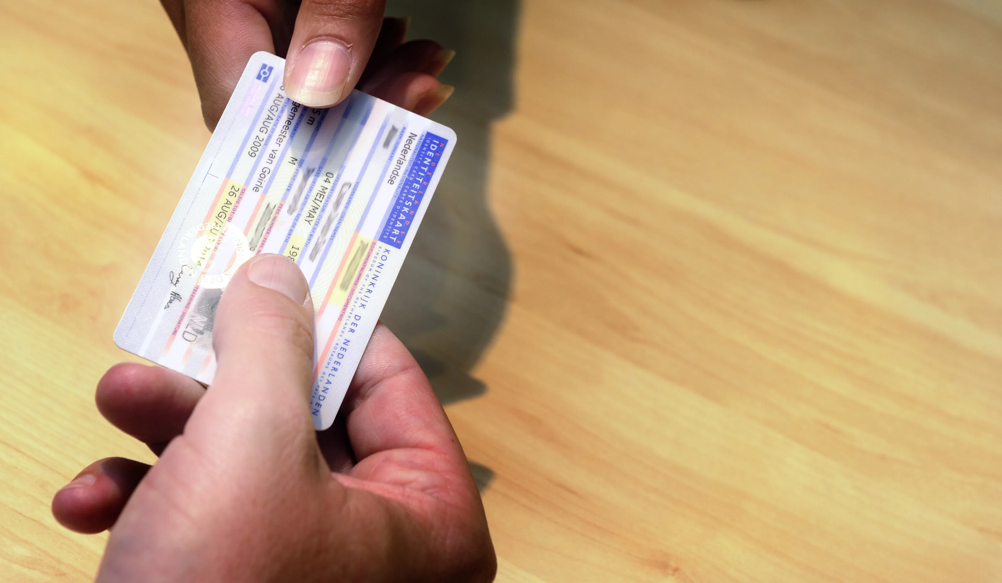 Man uit Weert laat per abuis ID-kaart achter in tassen met drugs