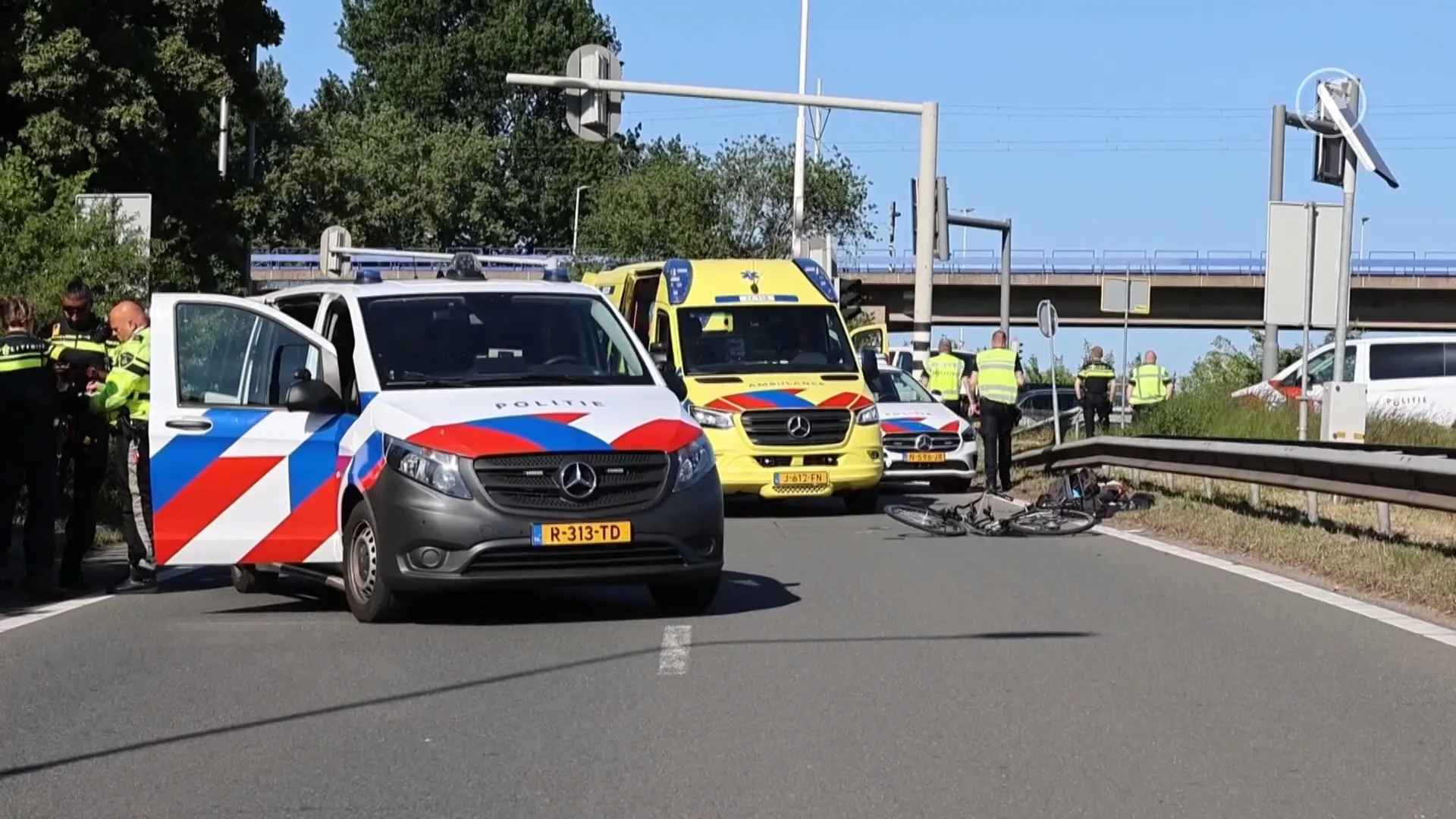 Vrouw (57) overlijdt bij aanrijding in Rotterdam, man (20) aangehouden